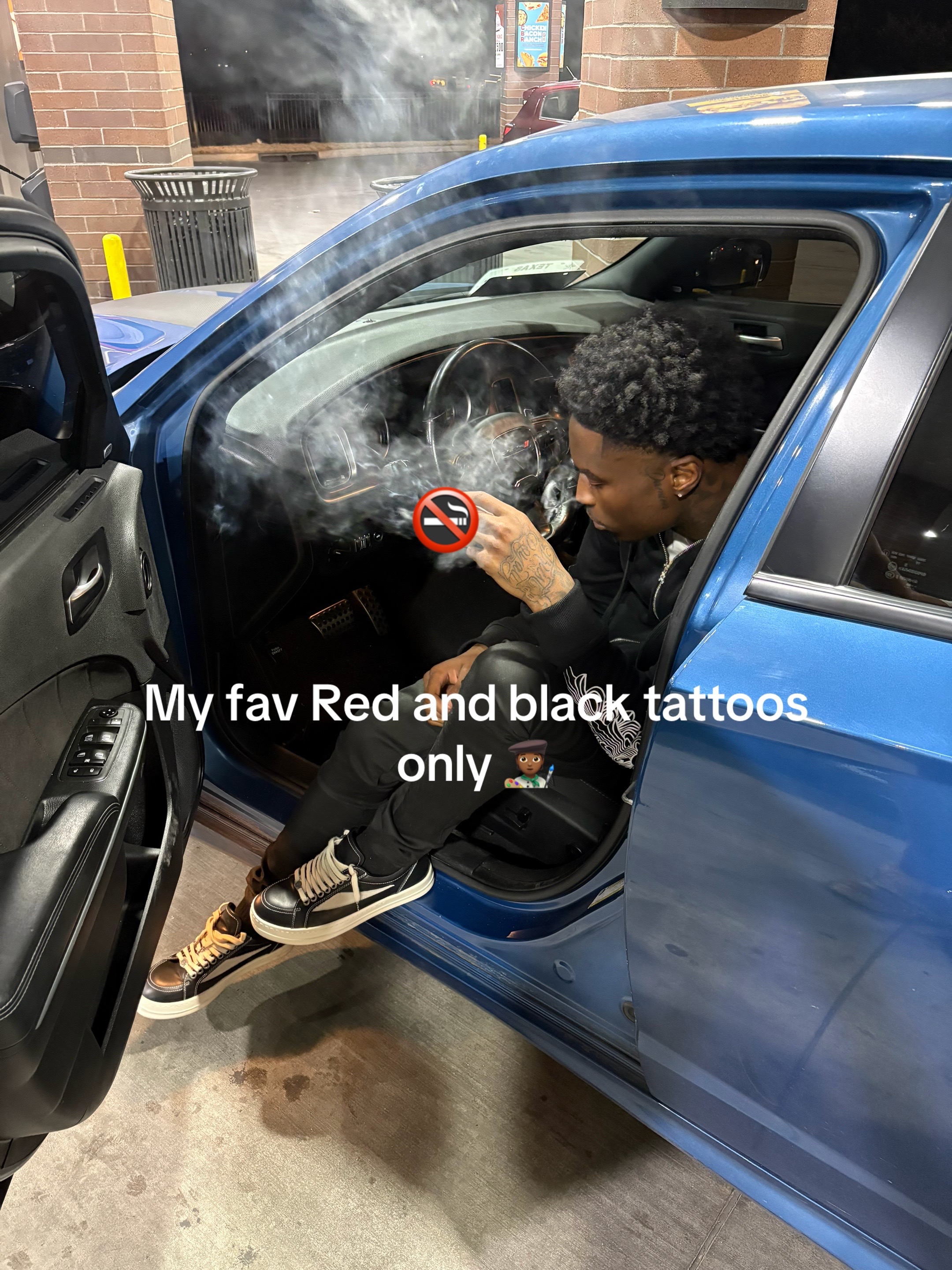 @🧑🏾&zwj;🎨