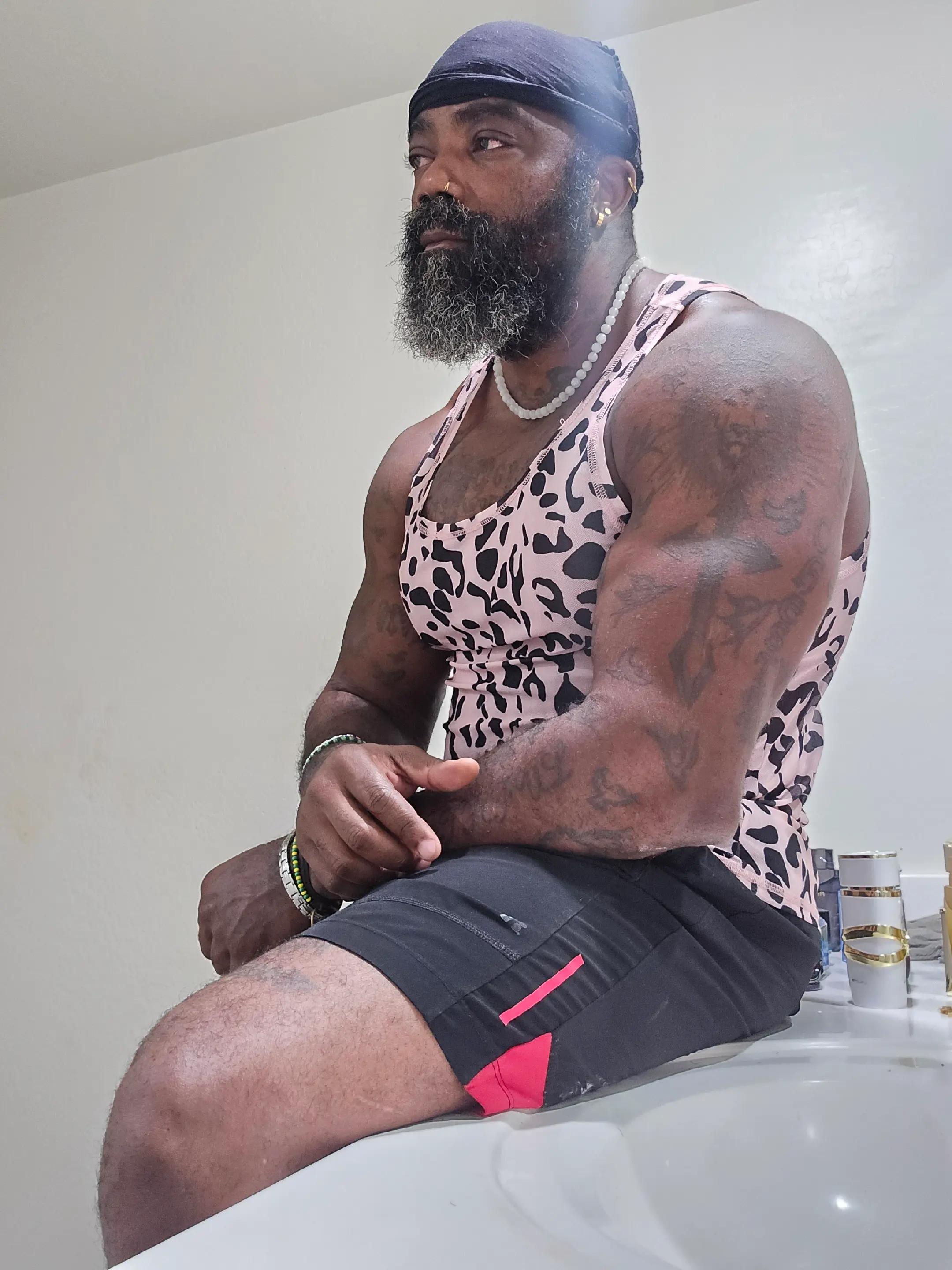 @WorthyOfLove👨🏾🤝👨🏿🌈