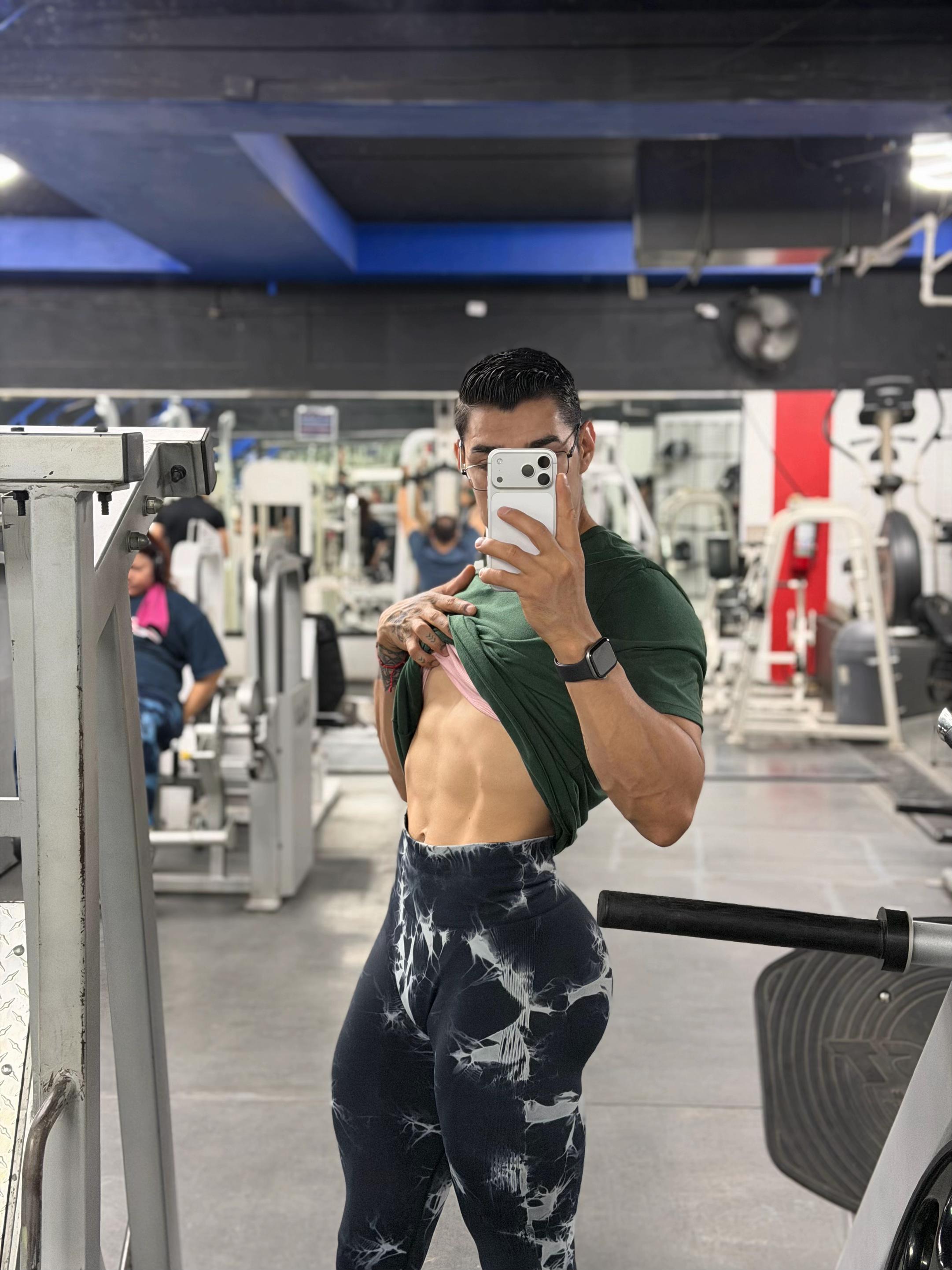 @Aarohn Guti&eacute;rrez
