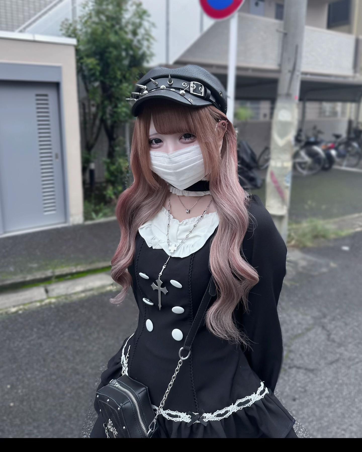 @██
