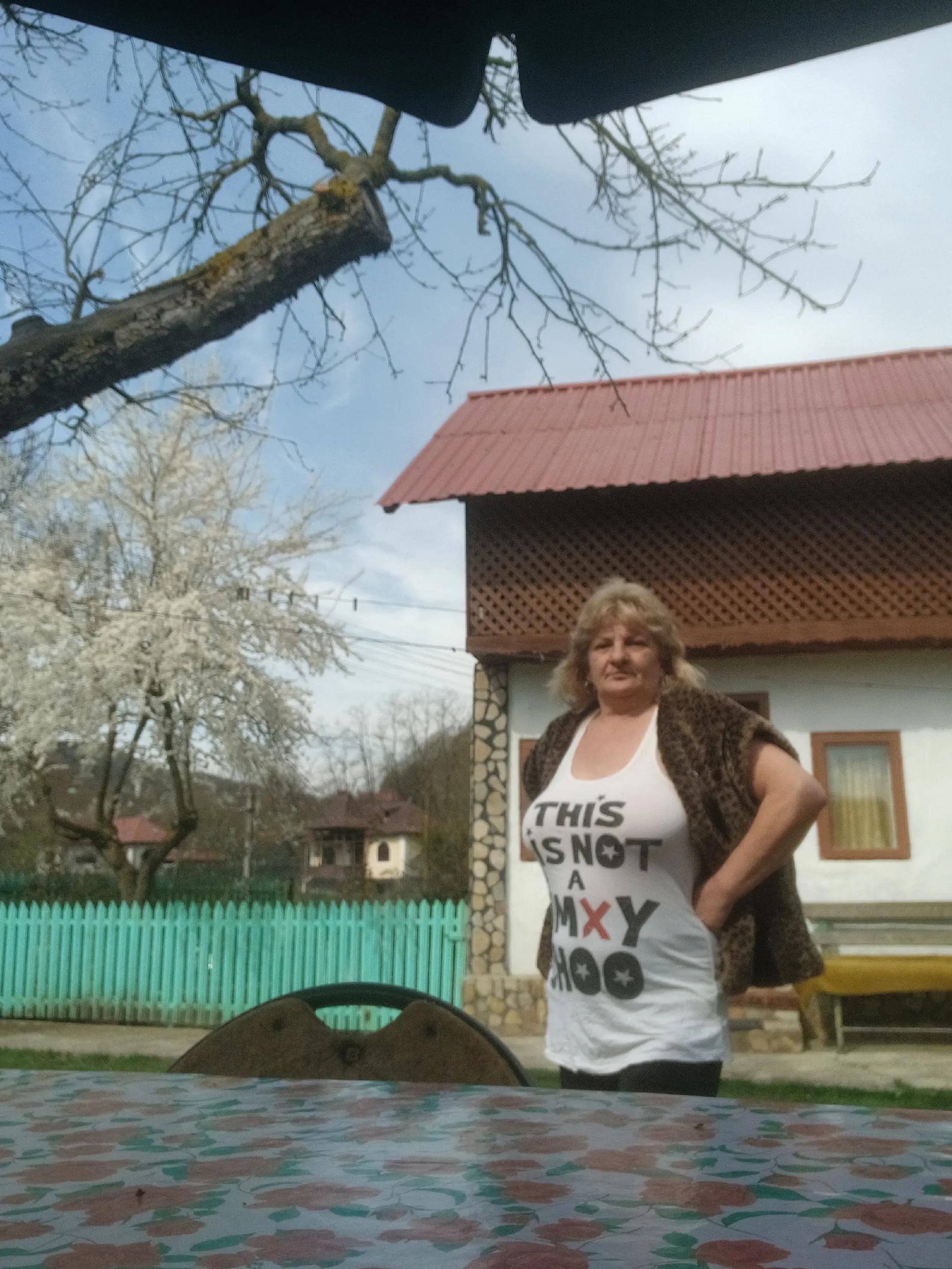@Ela Geama