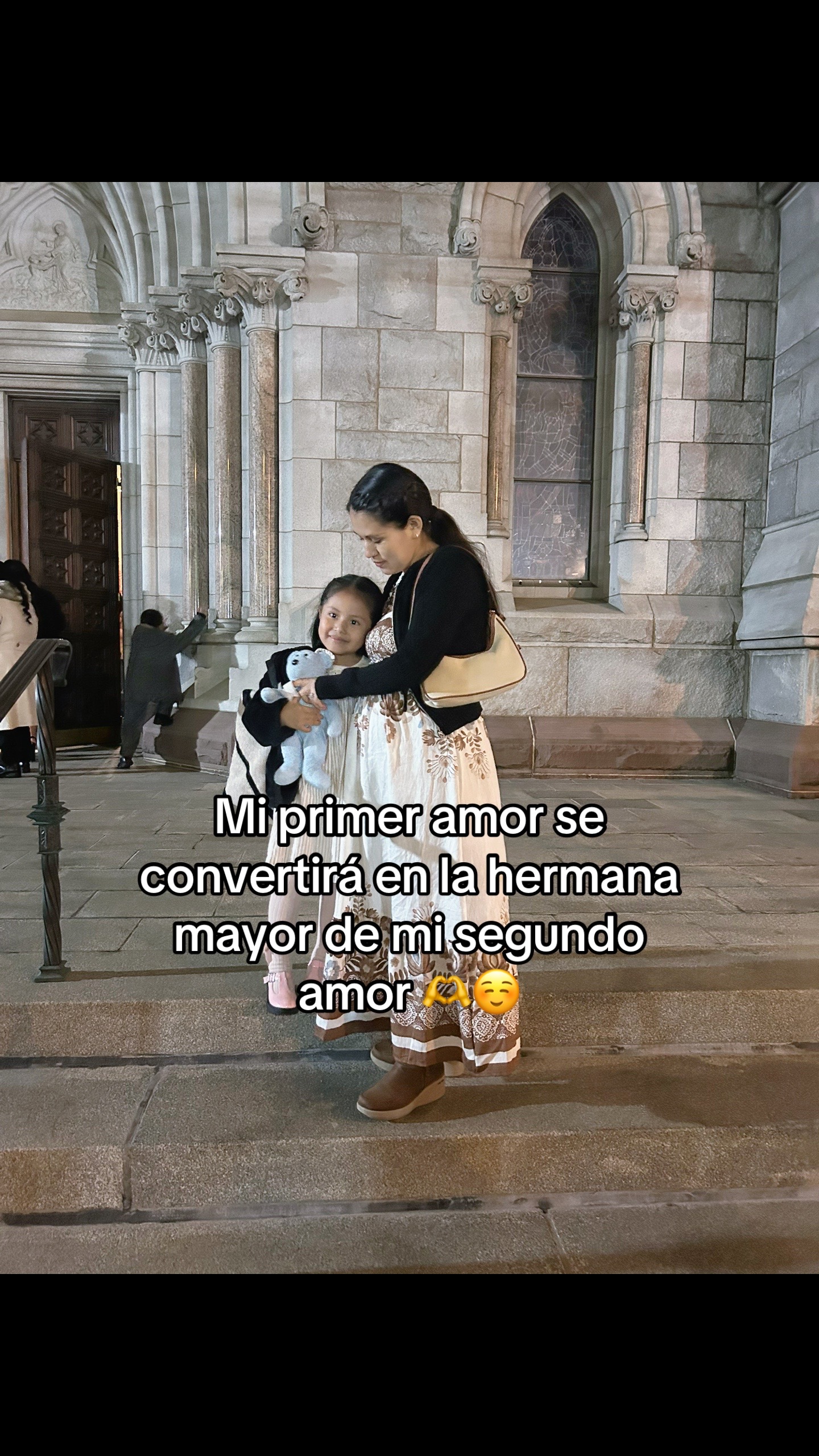 @Monica Miniguano
