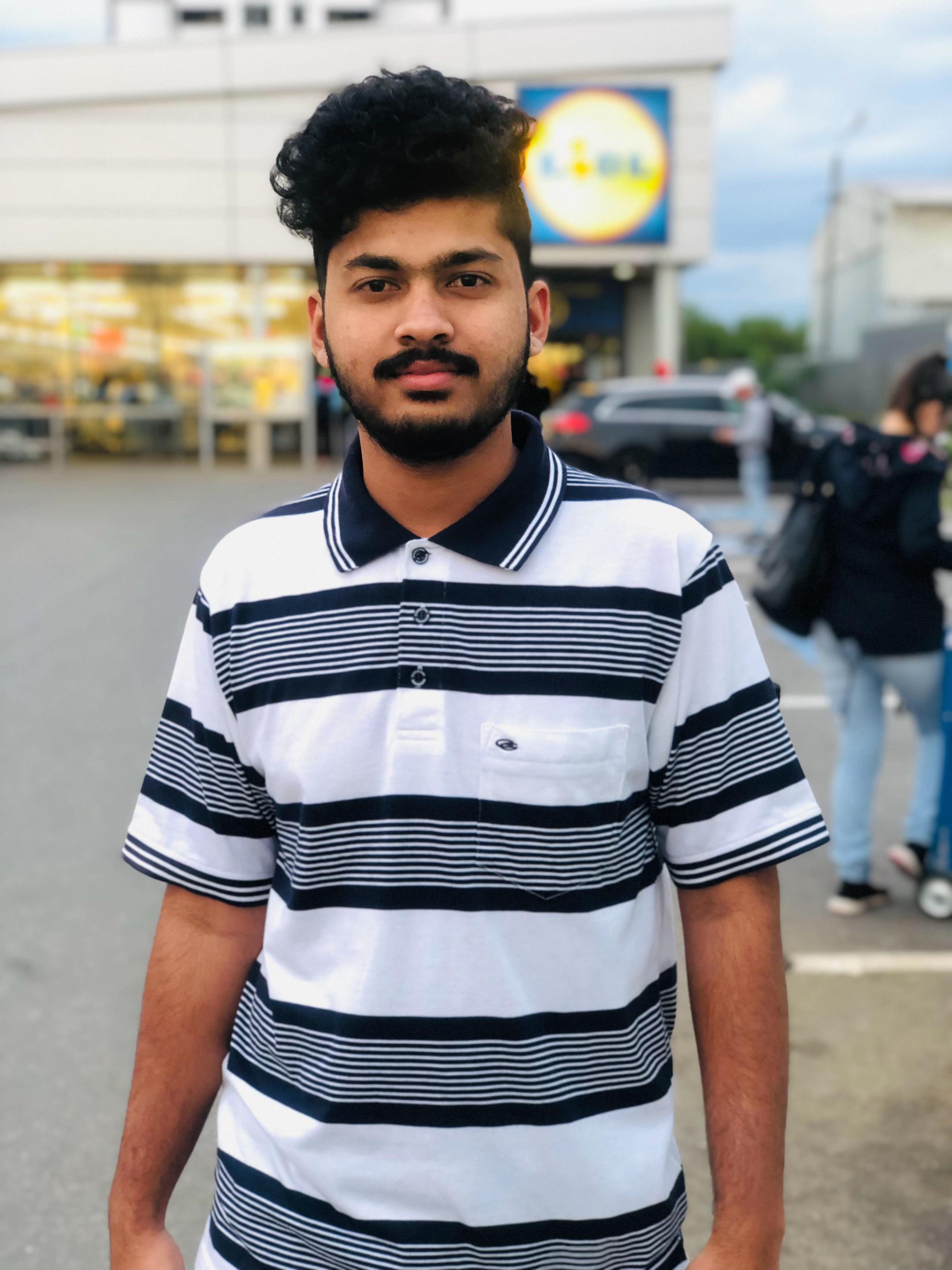@Thilii 🇱🇰🇫🇷