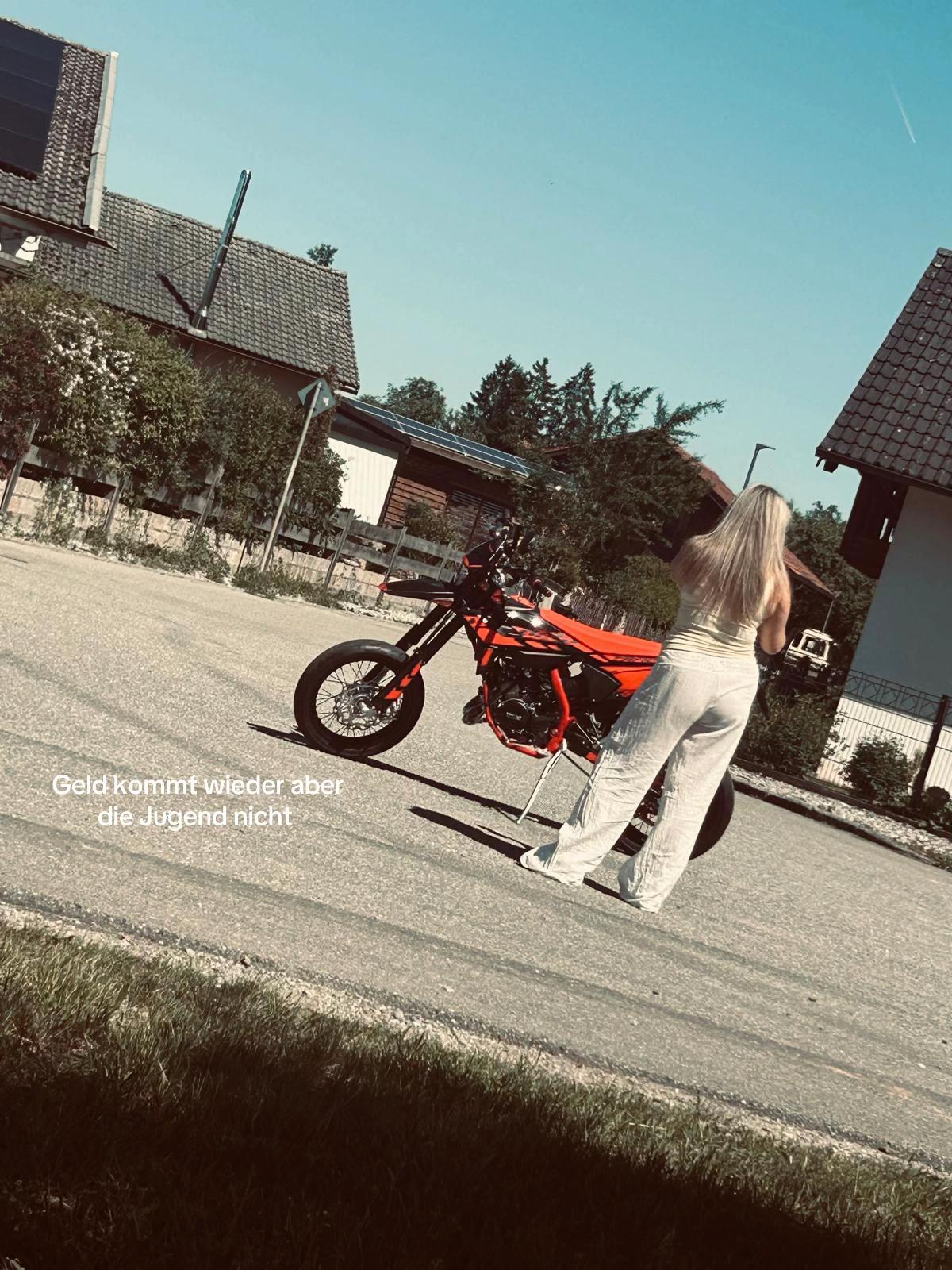 @Luisa_reisböck๐ฉ