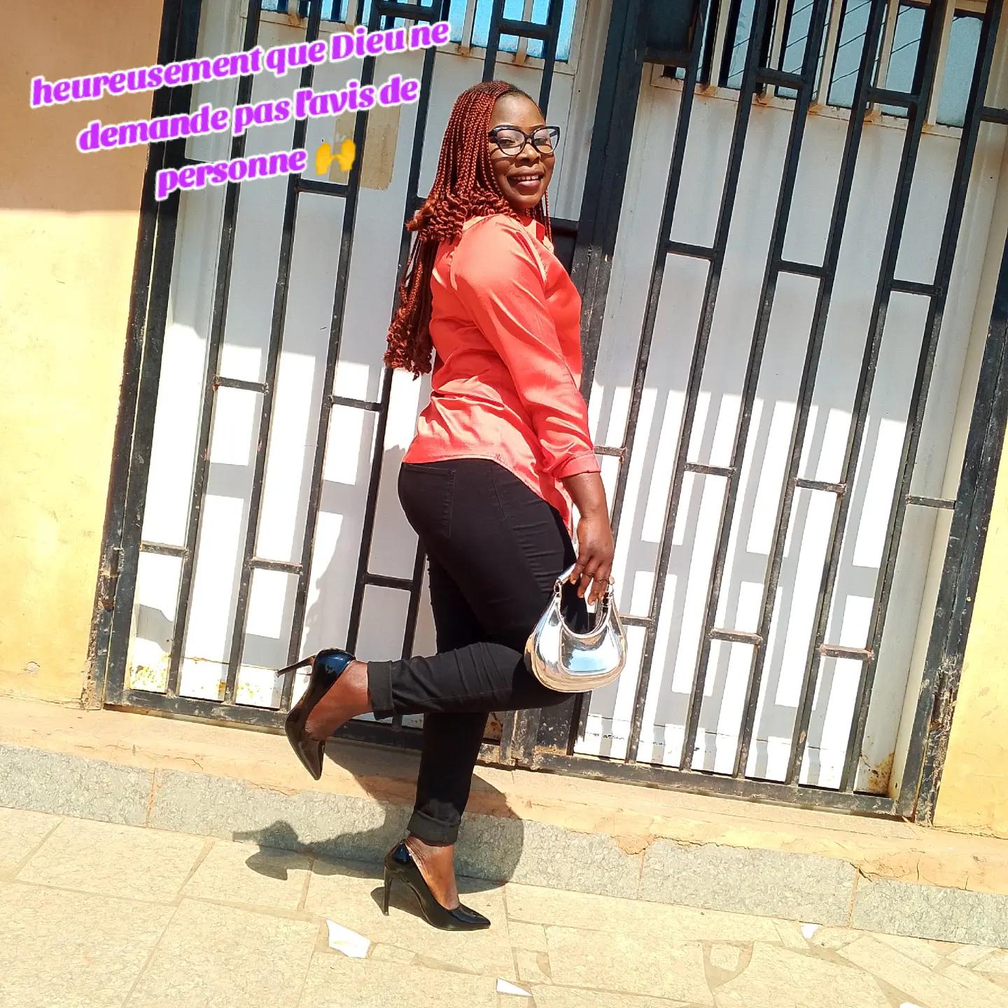 @Niclette show Safi