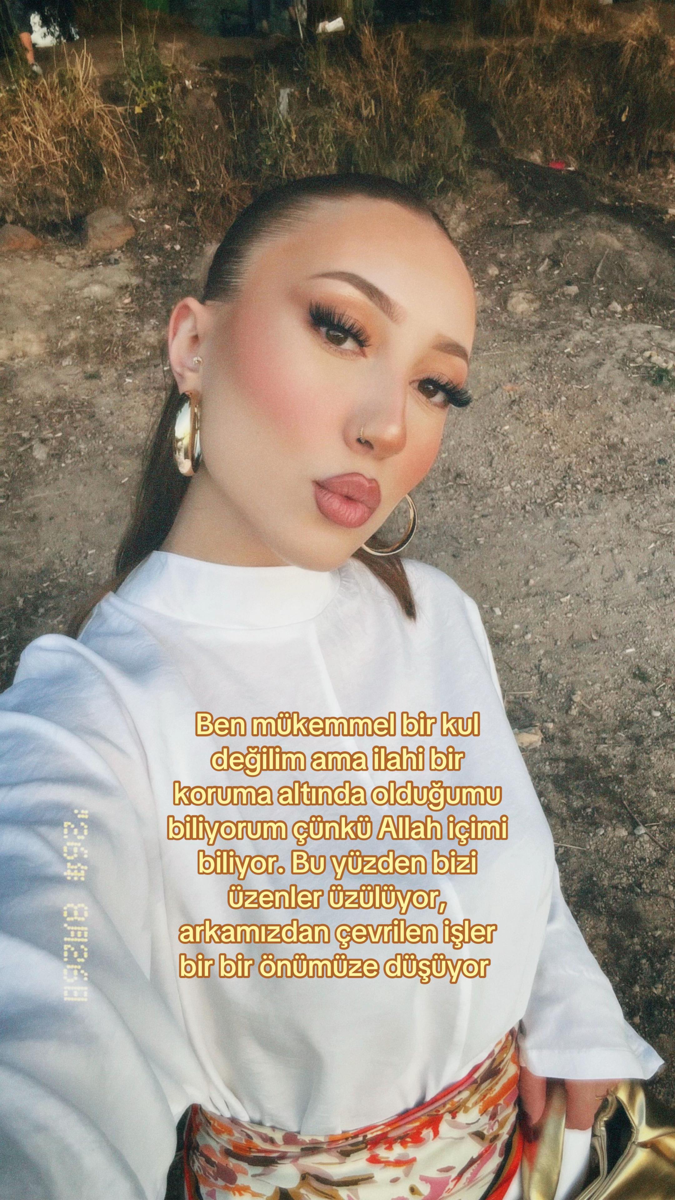 @𝑹𝒐𝒔𝒆𝒉𝒓𝒂 ✶