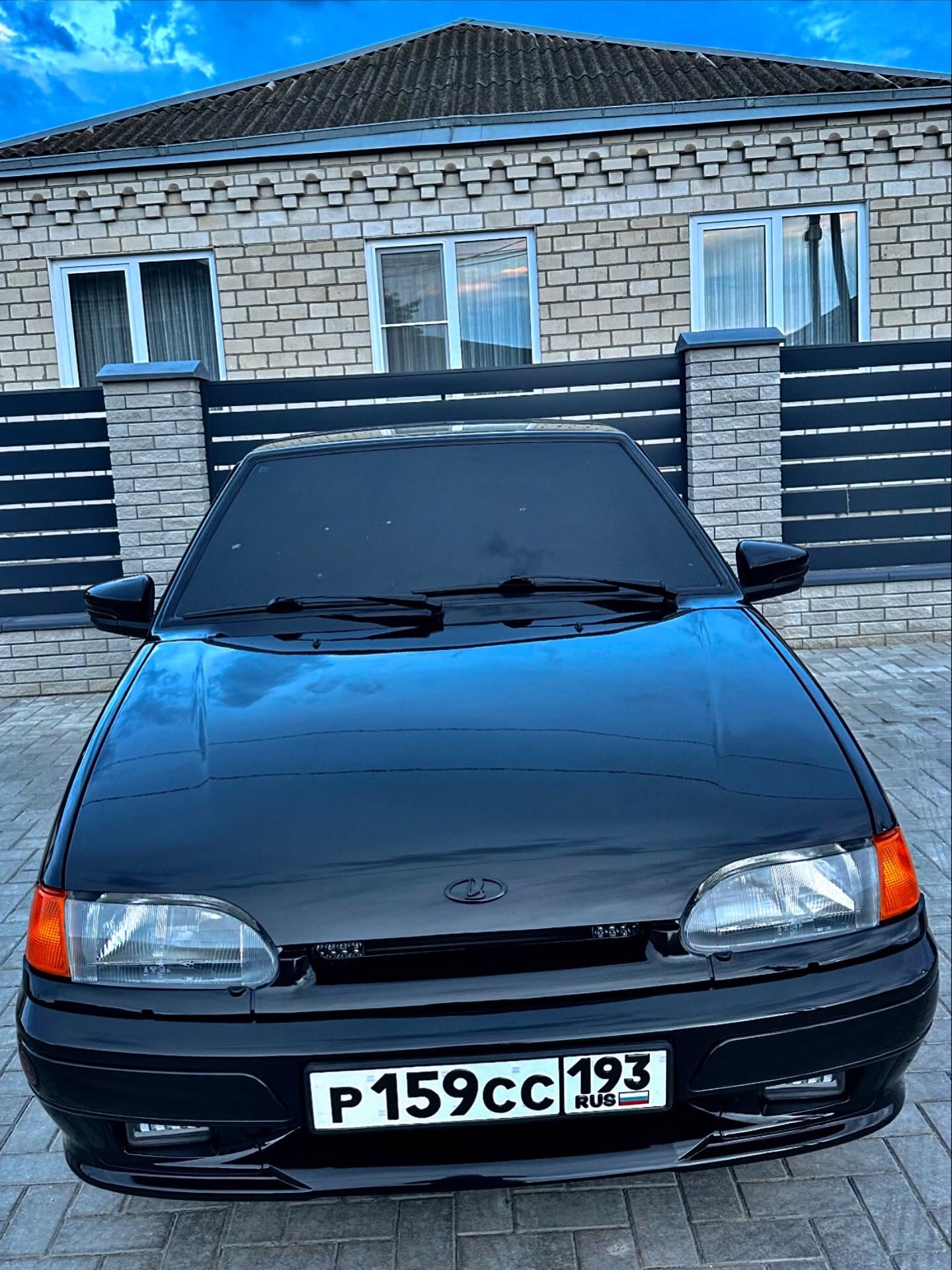 @adamyan_77_