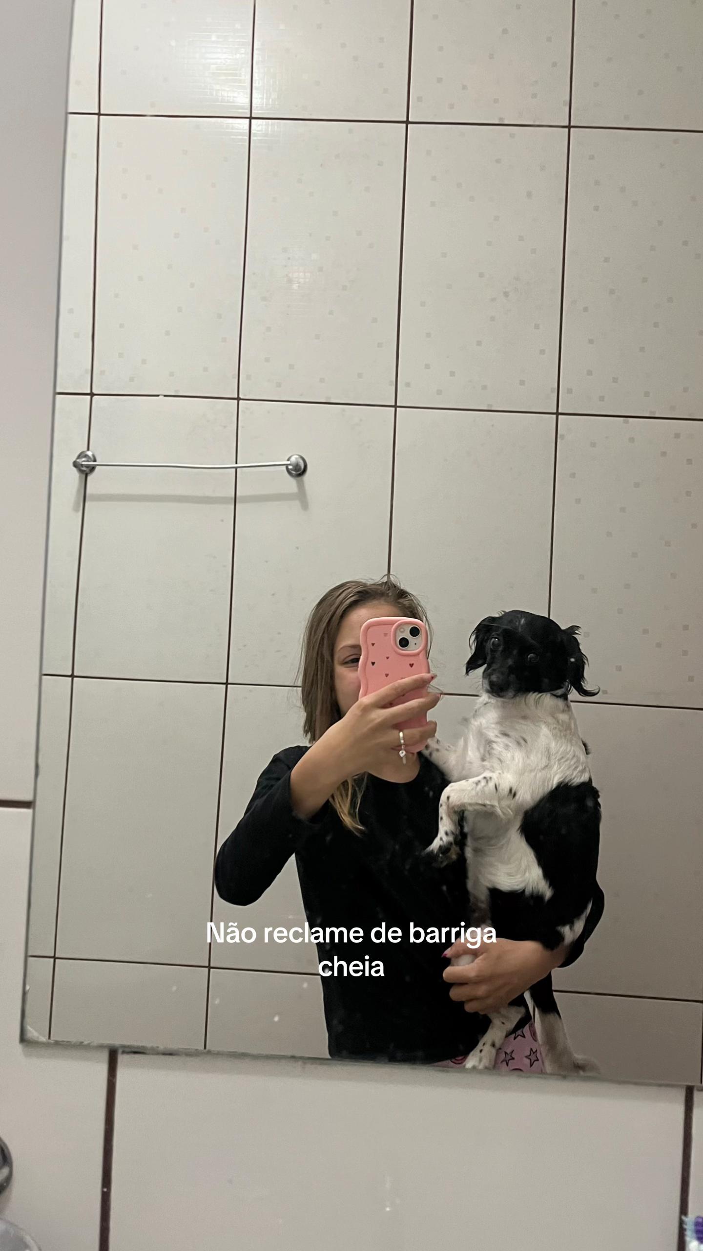 @Lav&iacute;nia Vit&oacute;ria