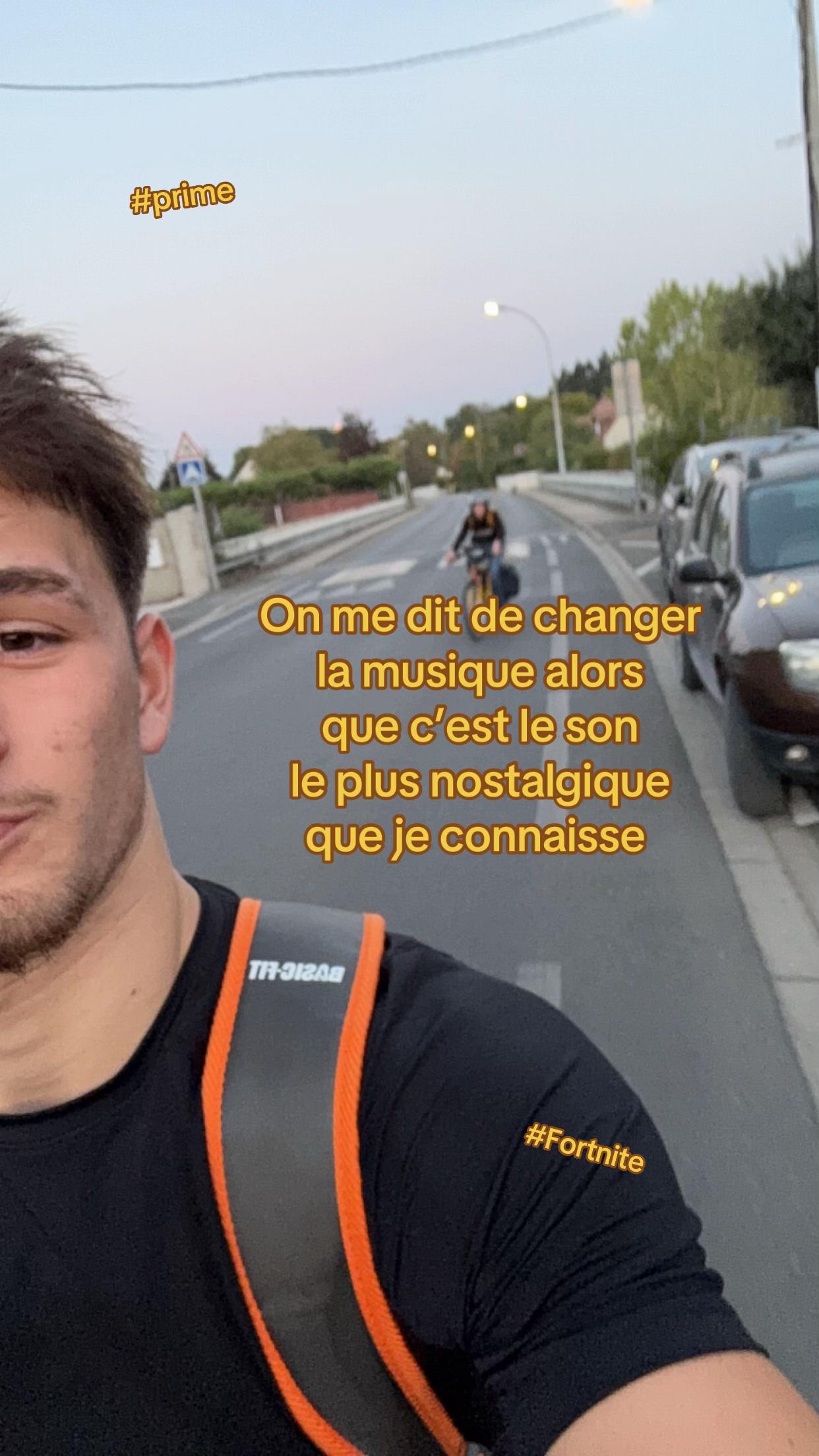 @Axel_bgrd