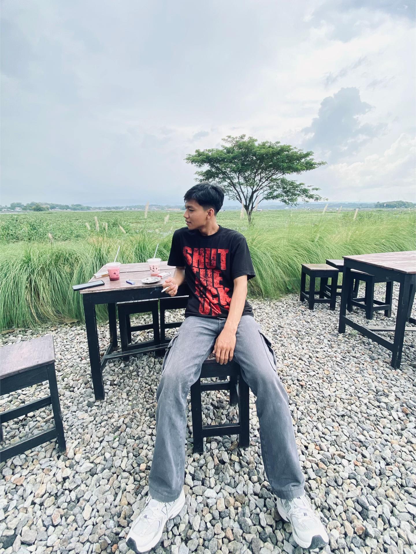 @Penjahat🥷🏻