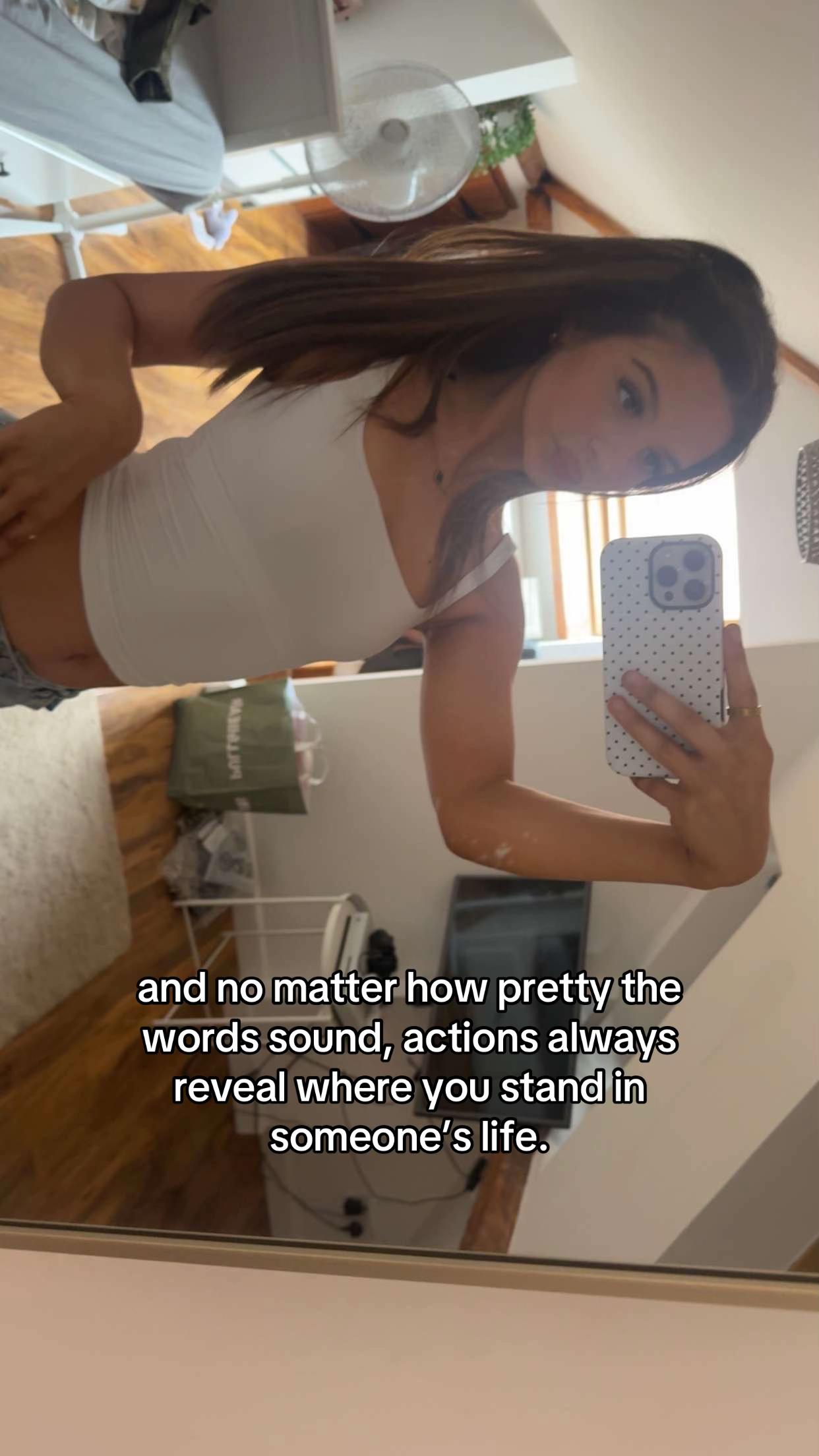 @bella