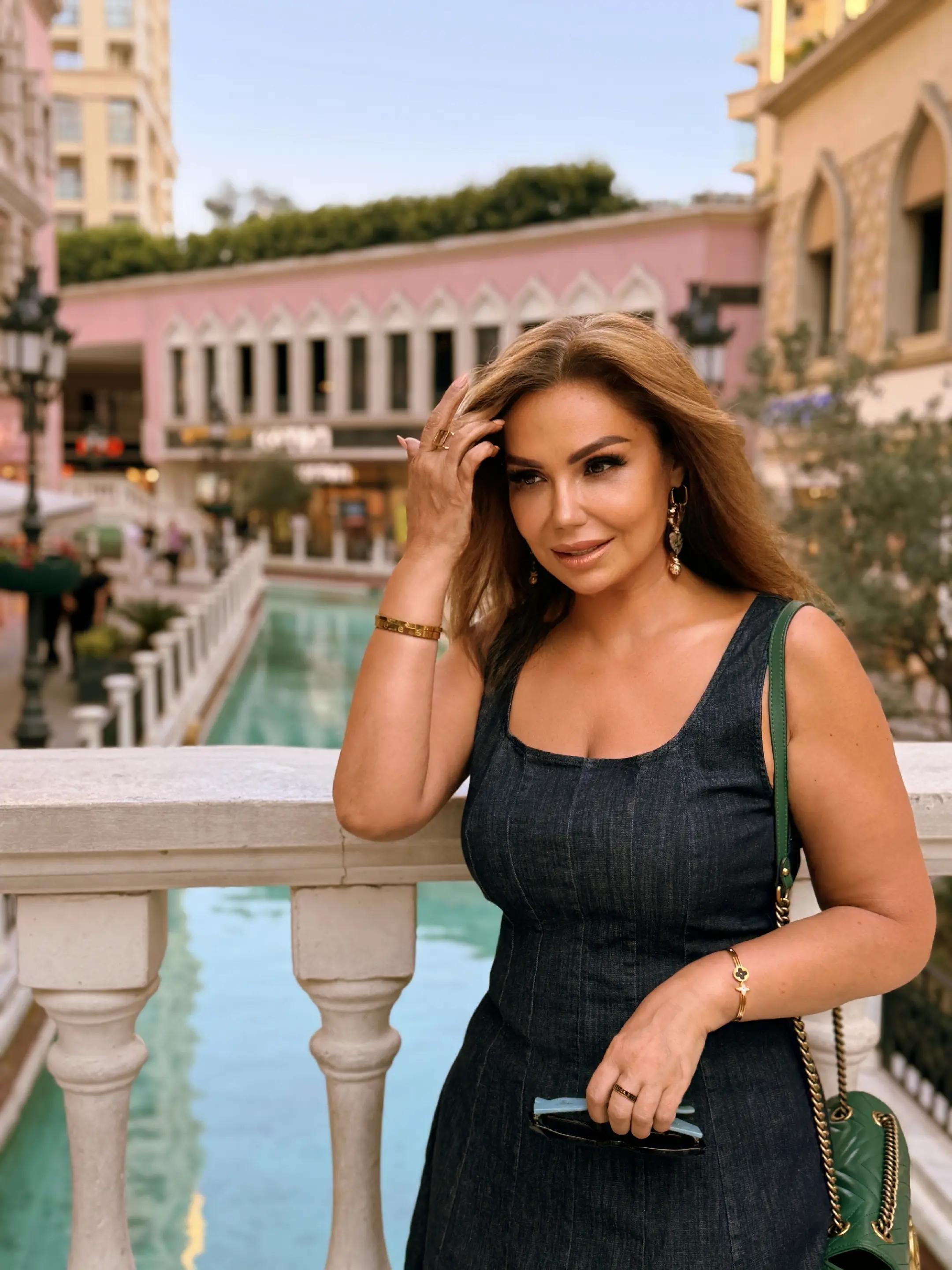 @K&ouml;n&uuml;l Kərimova rəsmi🎤