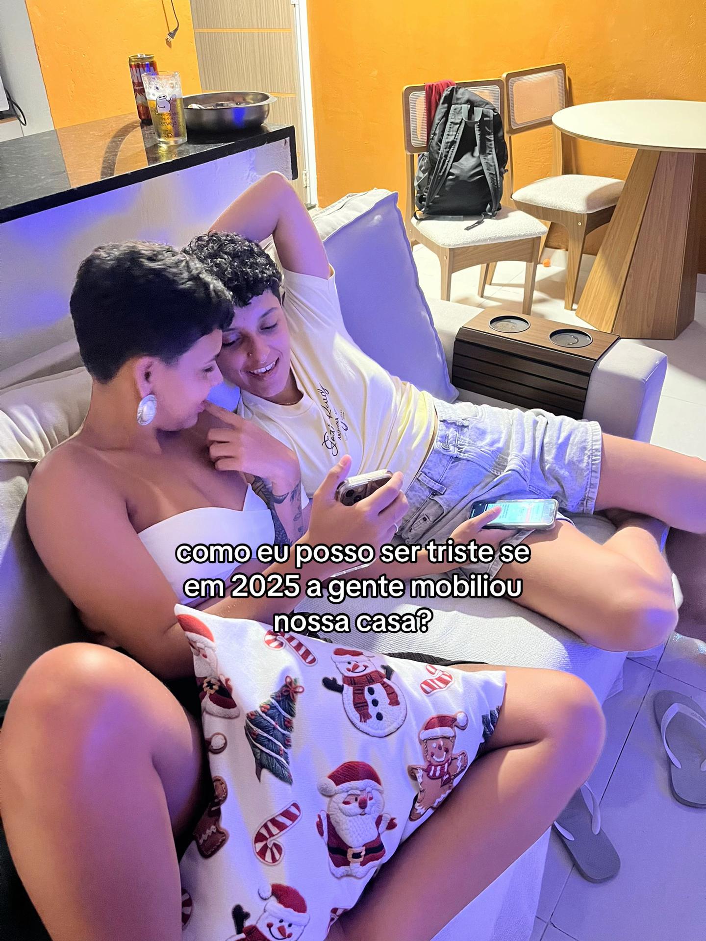 @Elisa