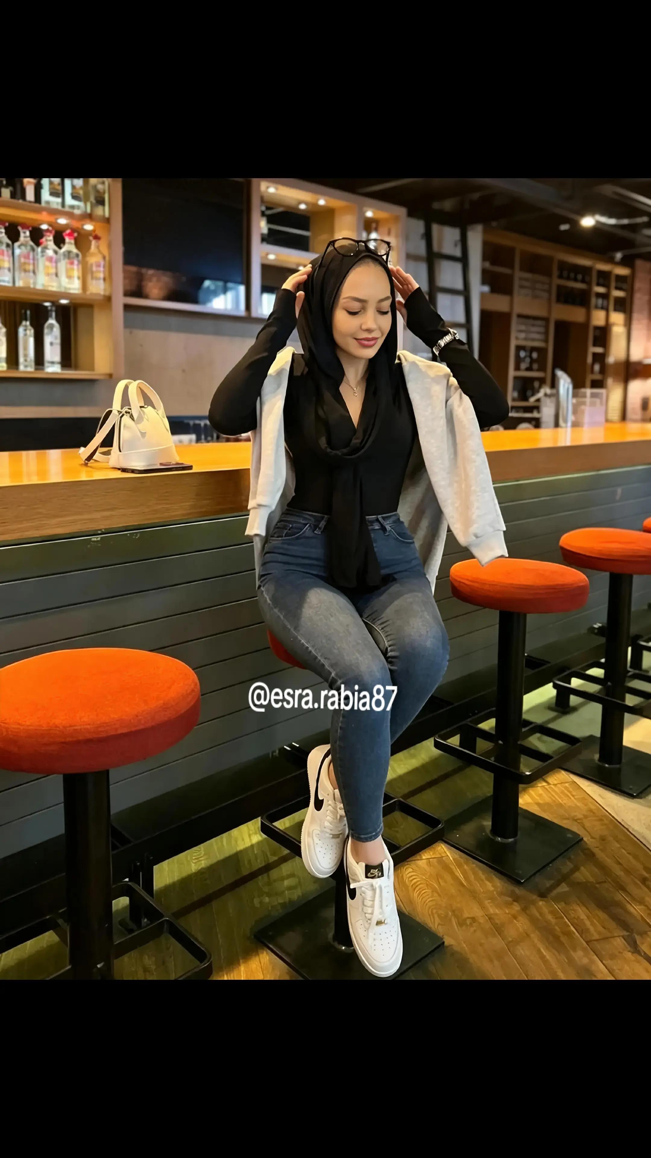 @Esra Rabia