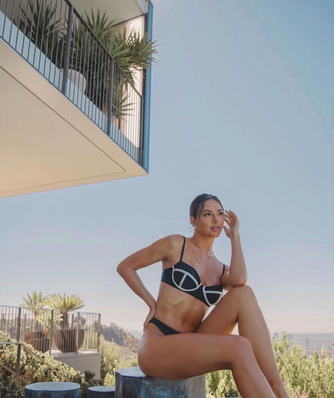 @LIANNA