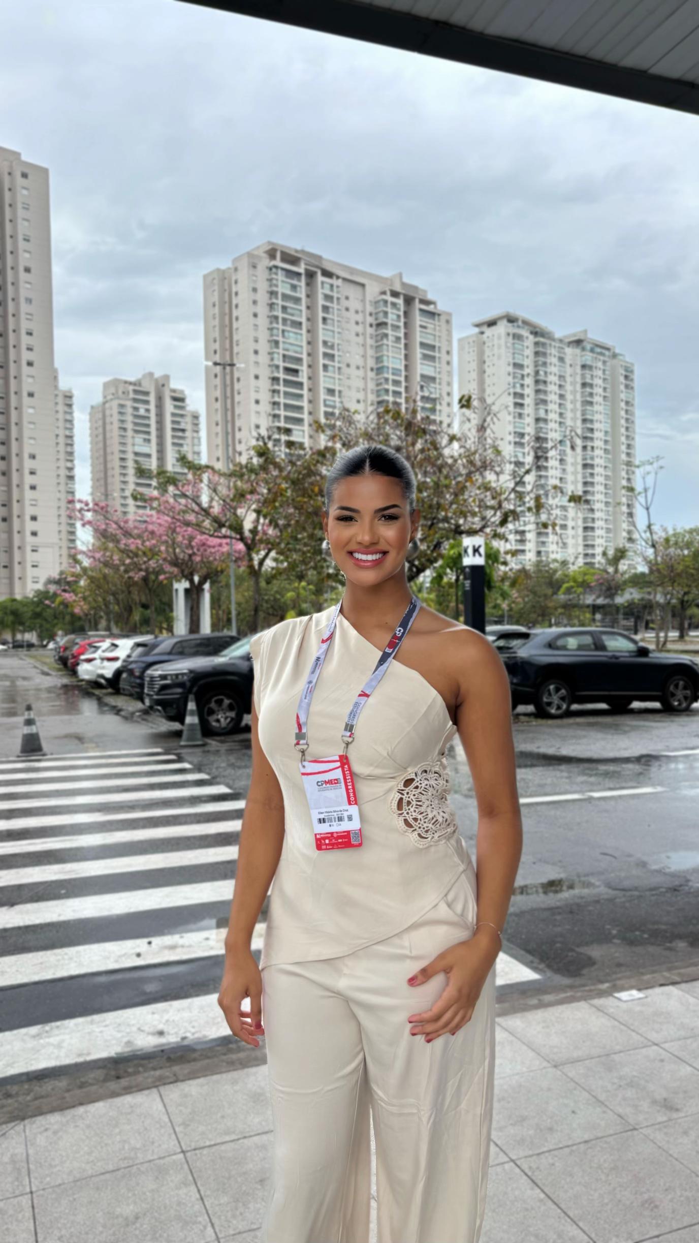 @Ellen Victória