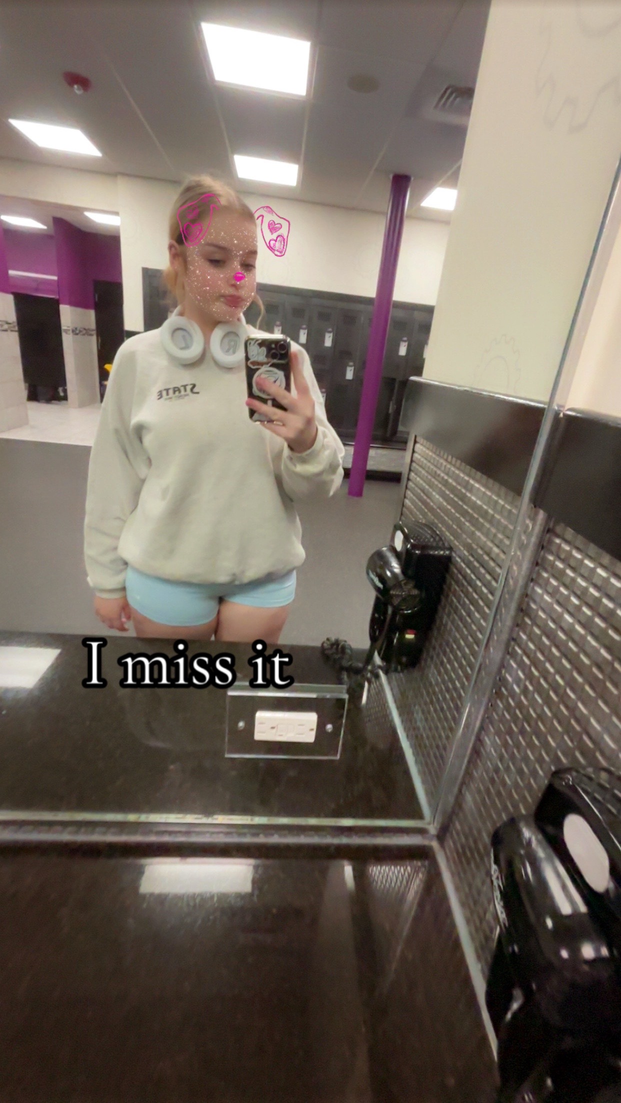 @mikaylaaa