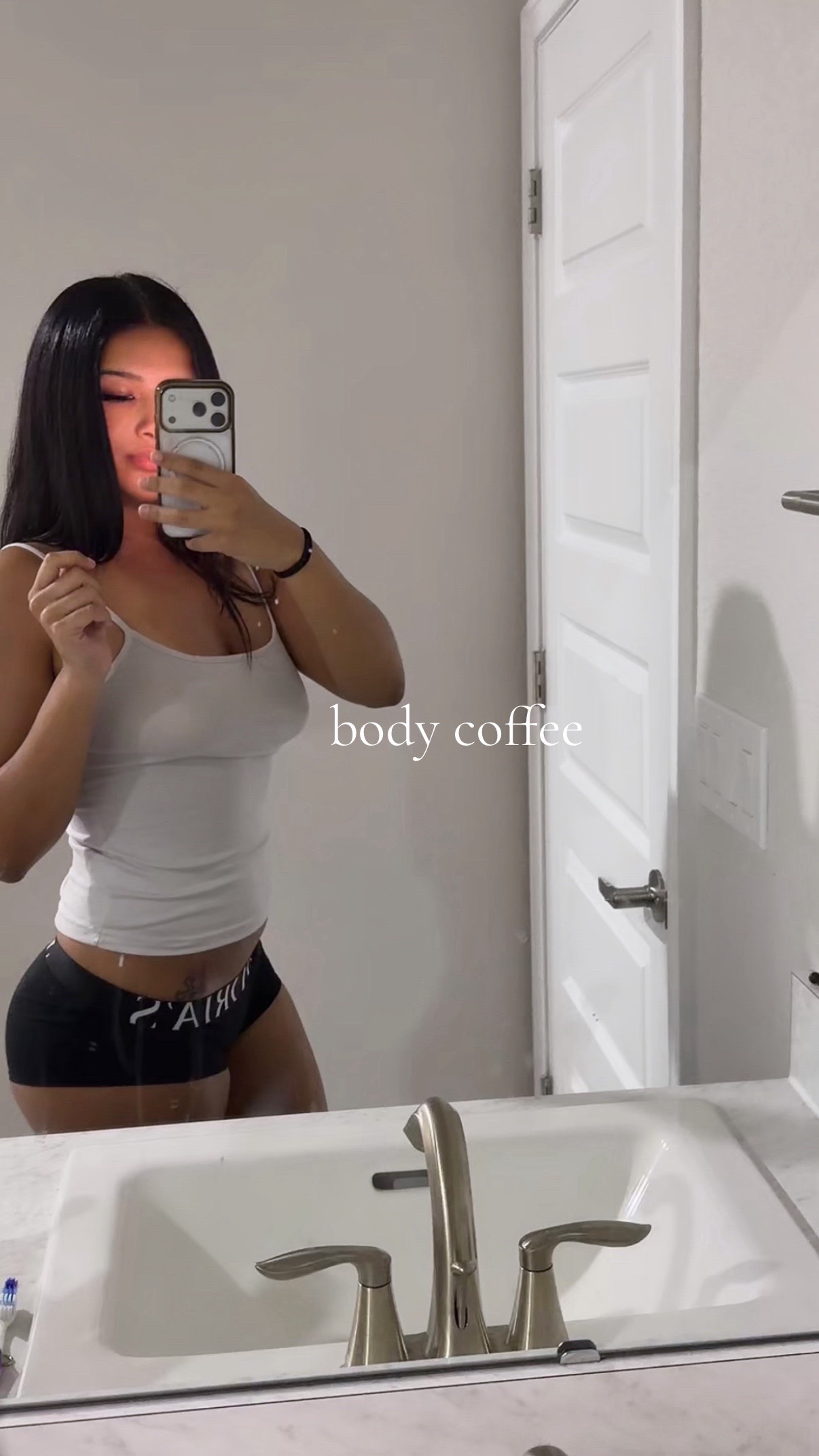@bratsluvbluntts