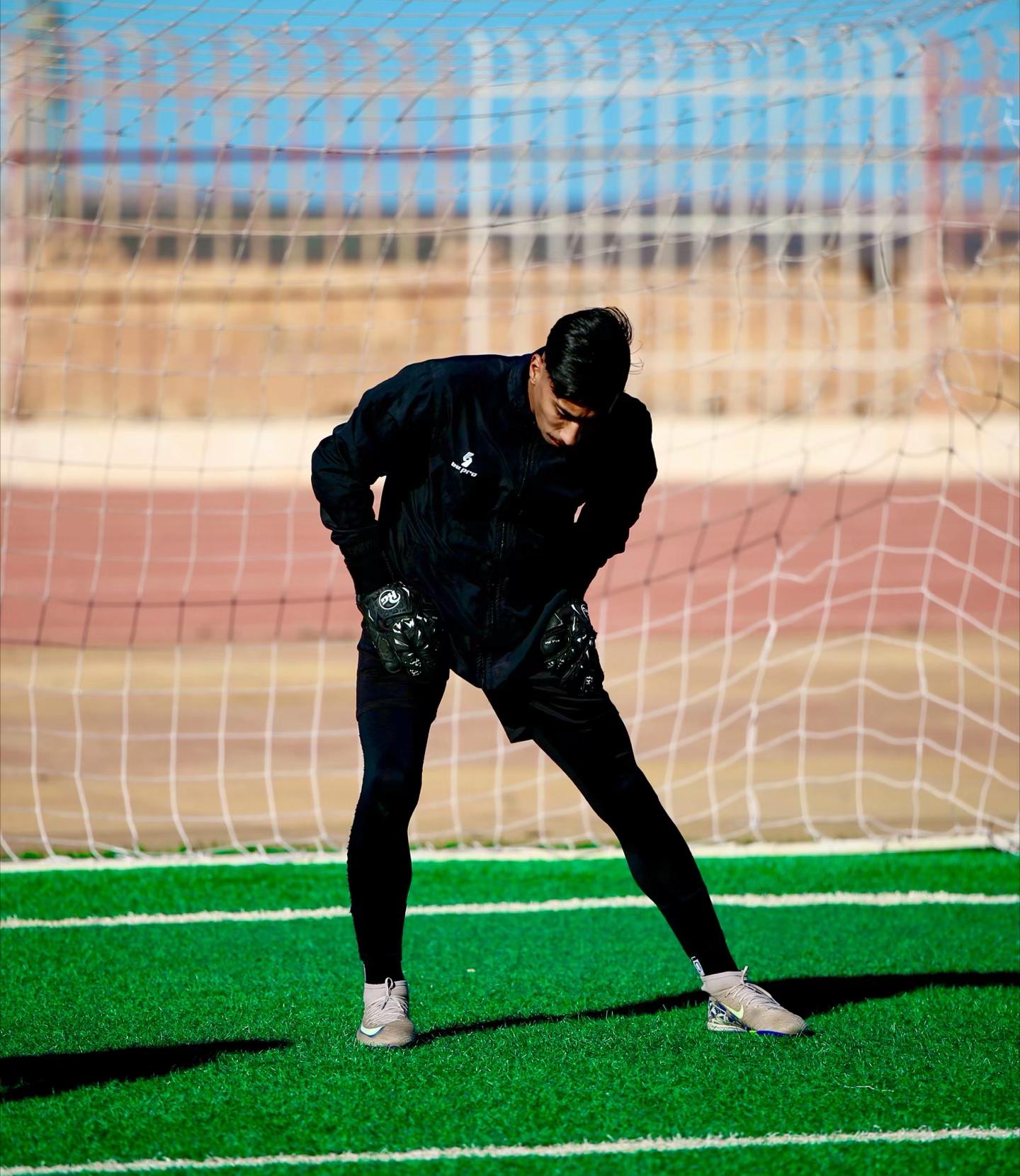 @أنيس🧤❤️🔥