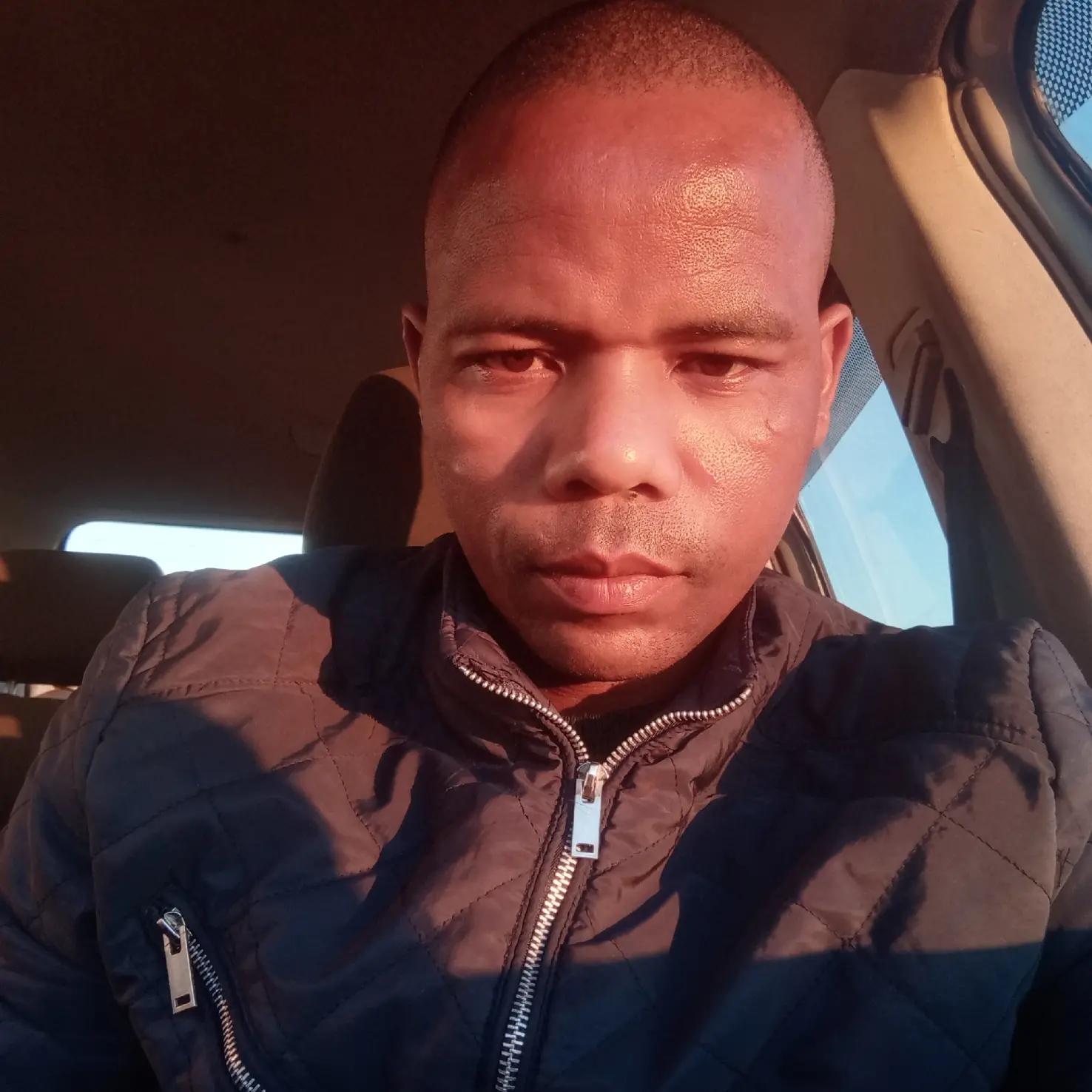 @MBEKEZELI_SAWONI_30