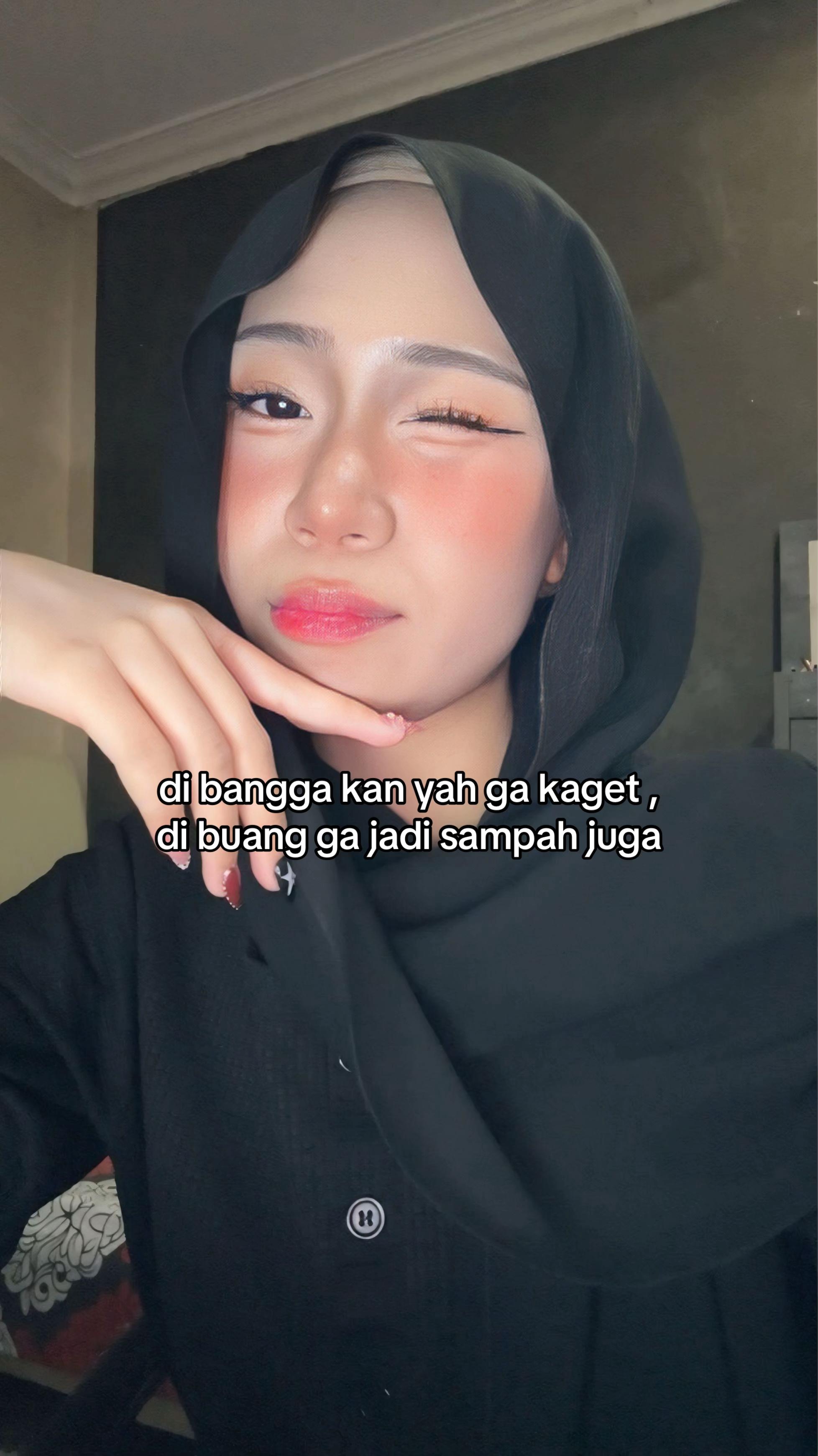 @isyanell