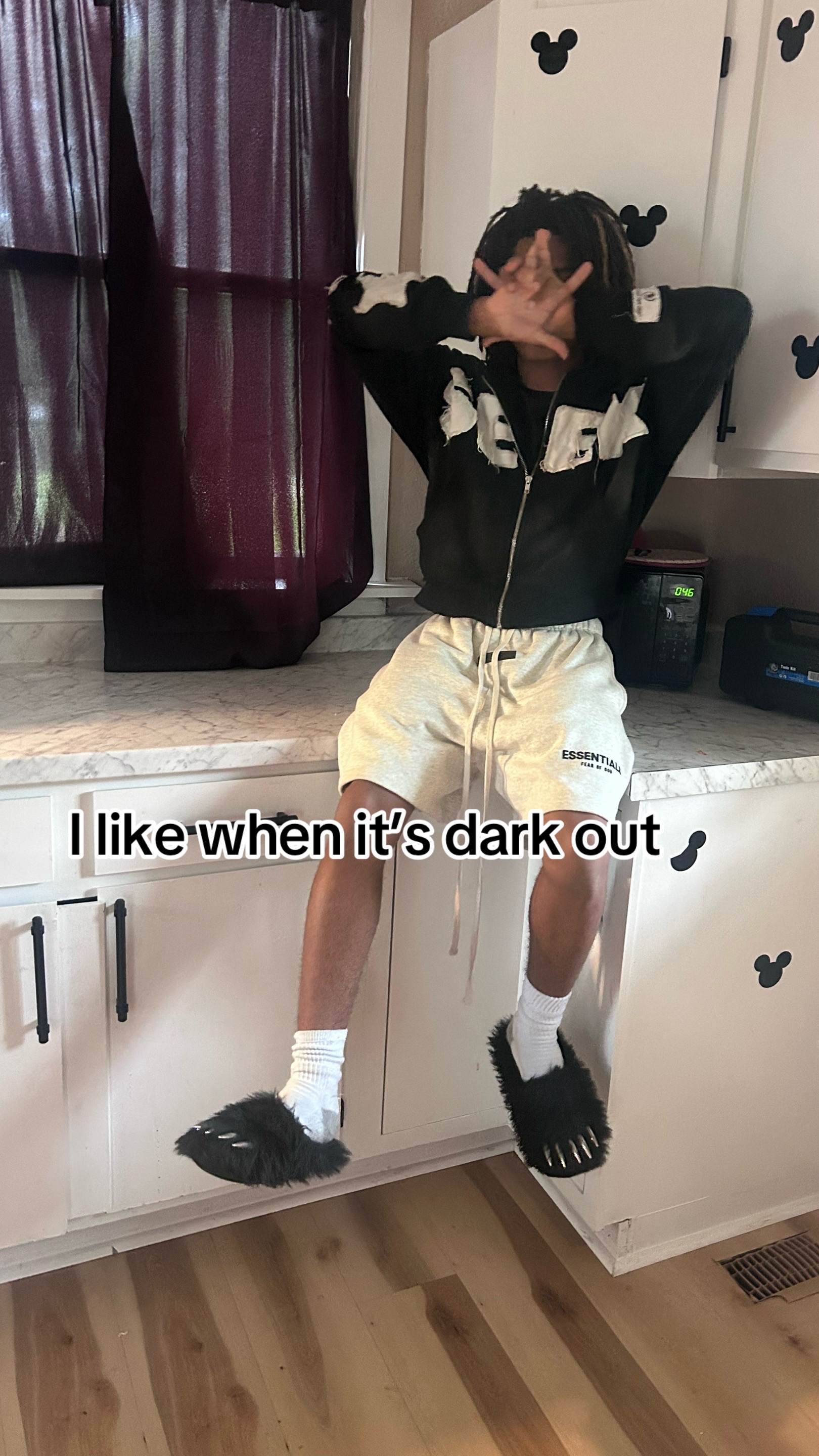@Syn