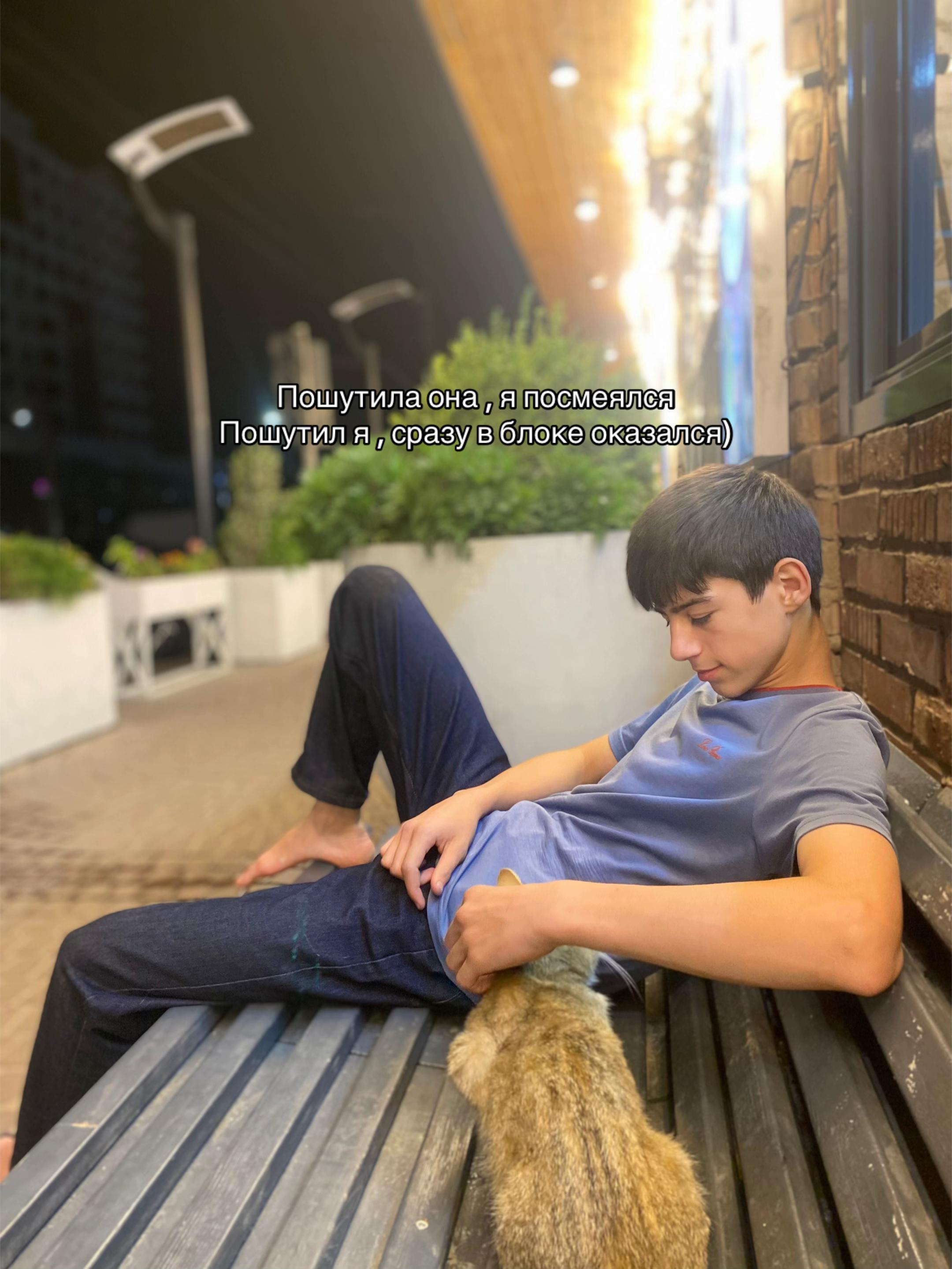 @𝐢𝐬𝐥𝐚𝐦 𝐚𝐥𝐢𝐞𝐯