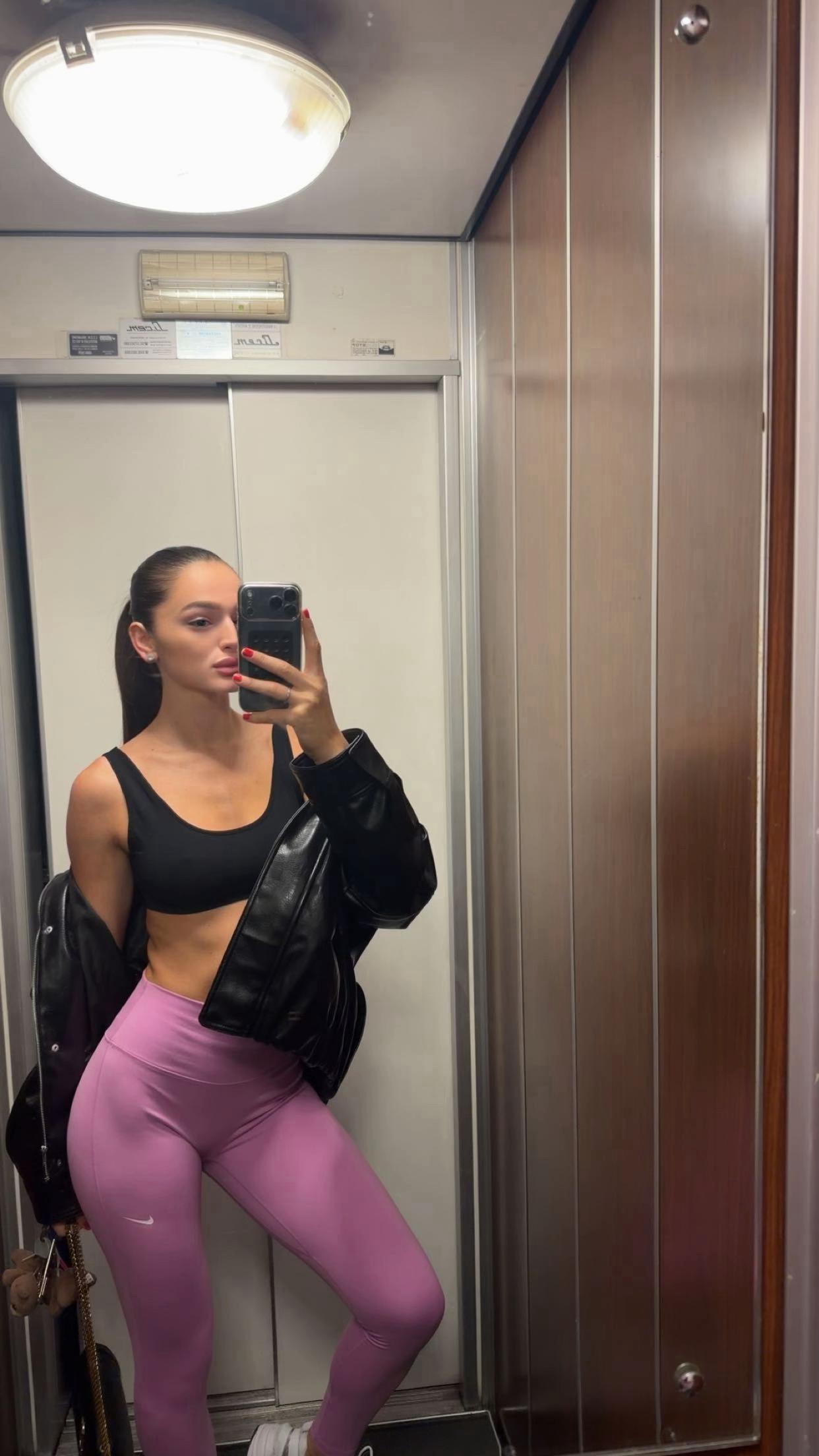 @Nina❤️🔥