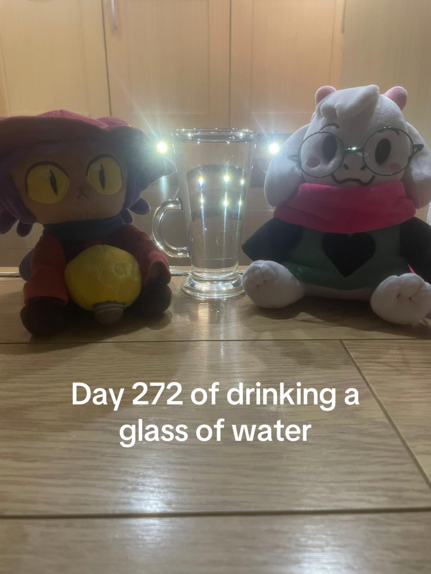 @Emongsnas