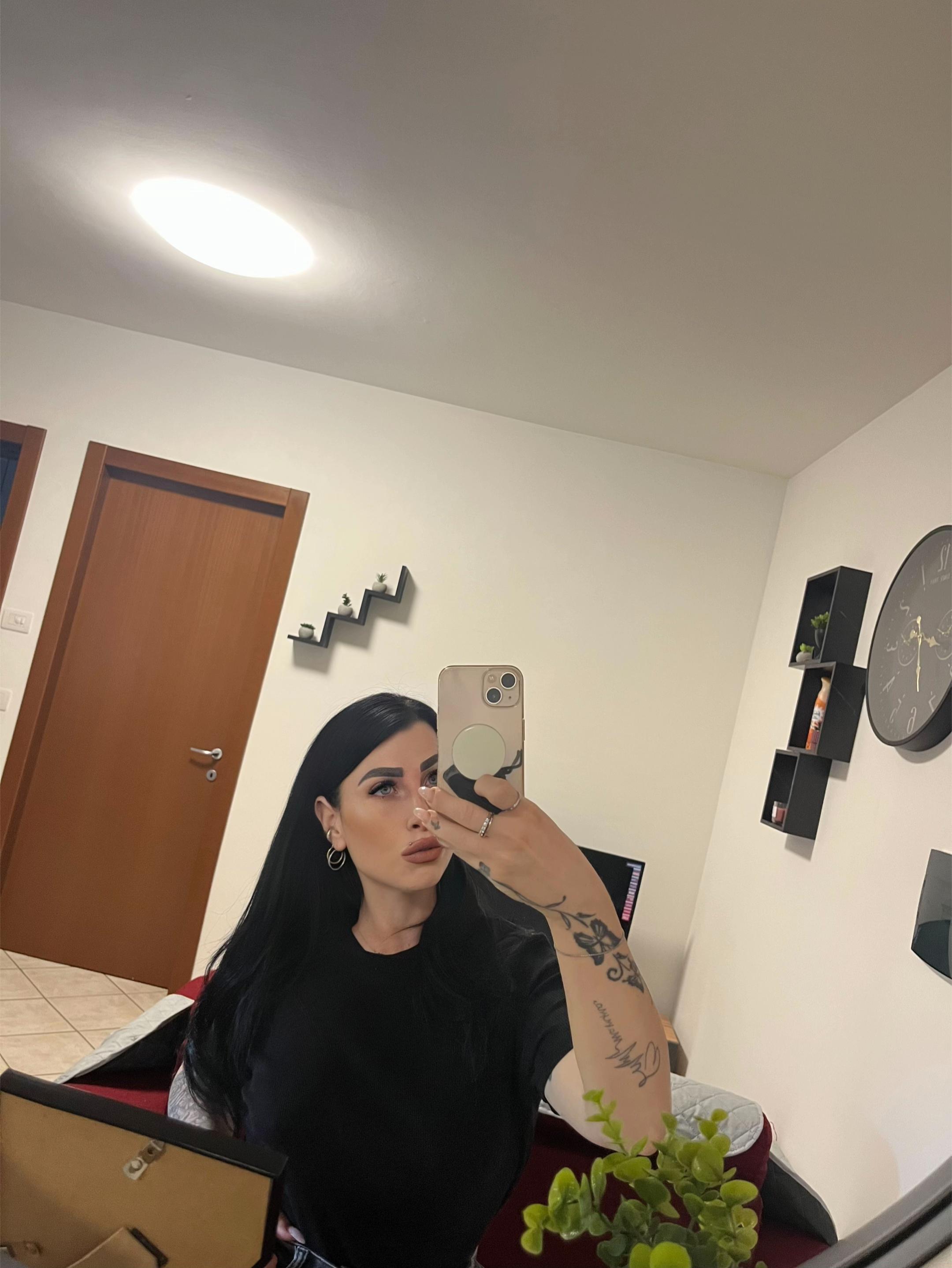 @Veronica Gargiullo🖤🐆