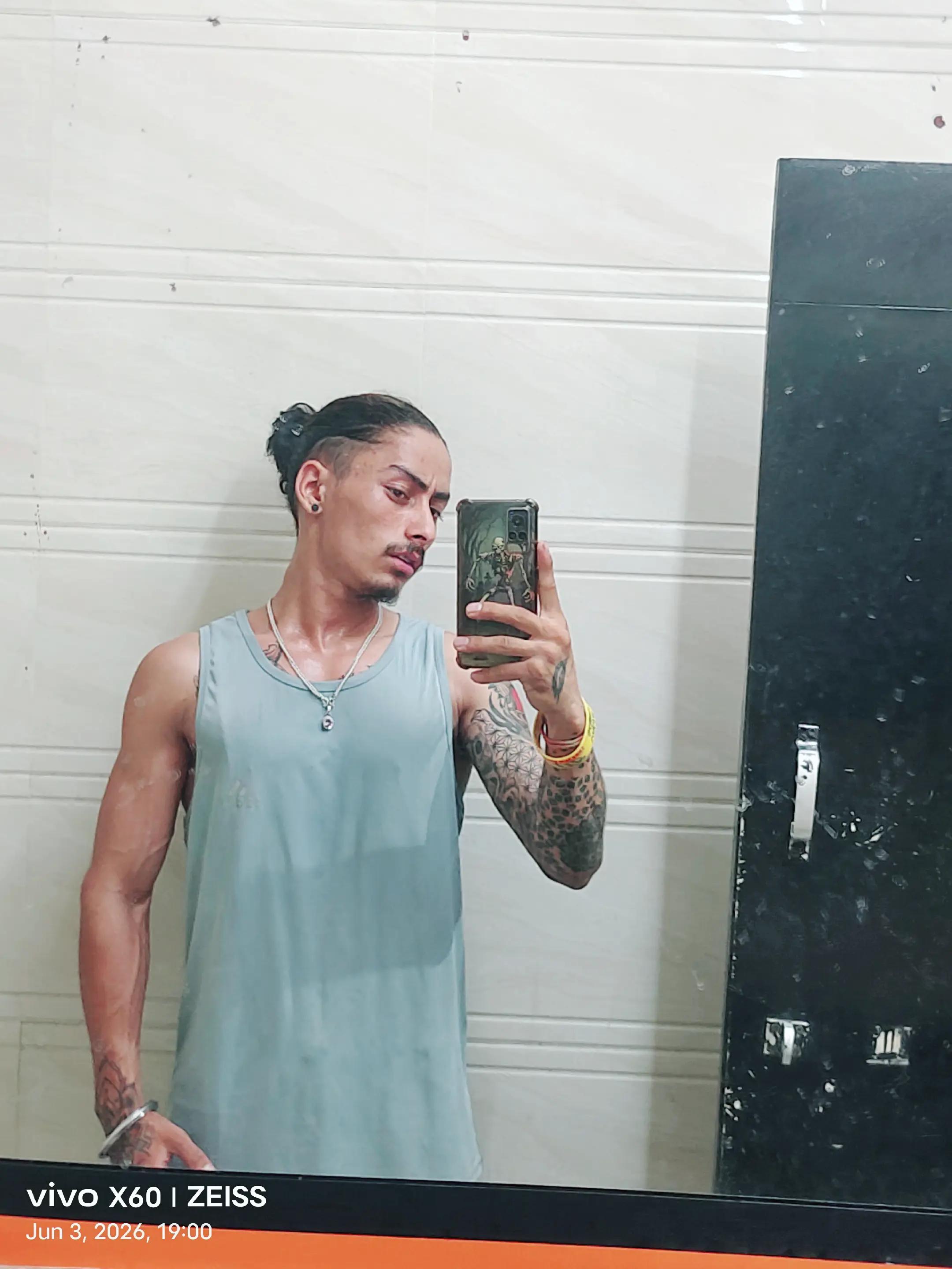 @𝘽𝙞𝙨𝙩 𝙪𝙥 𝙠𝙞𝙉𝙜👑1880🤬