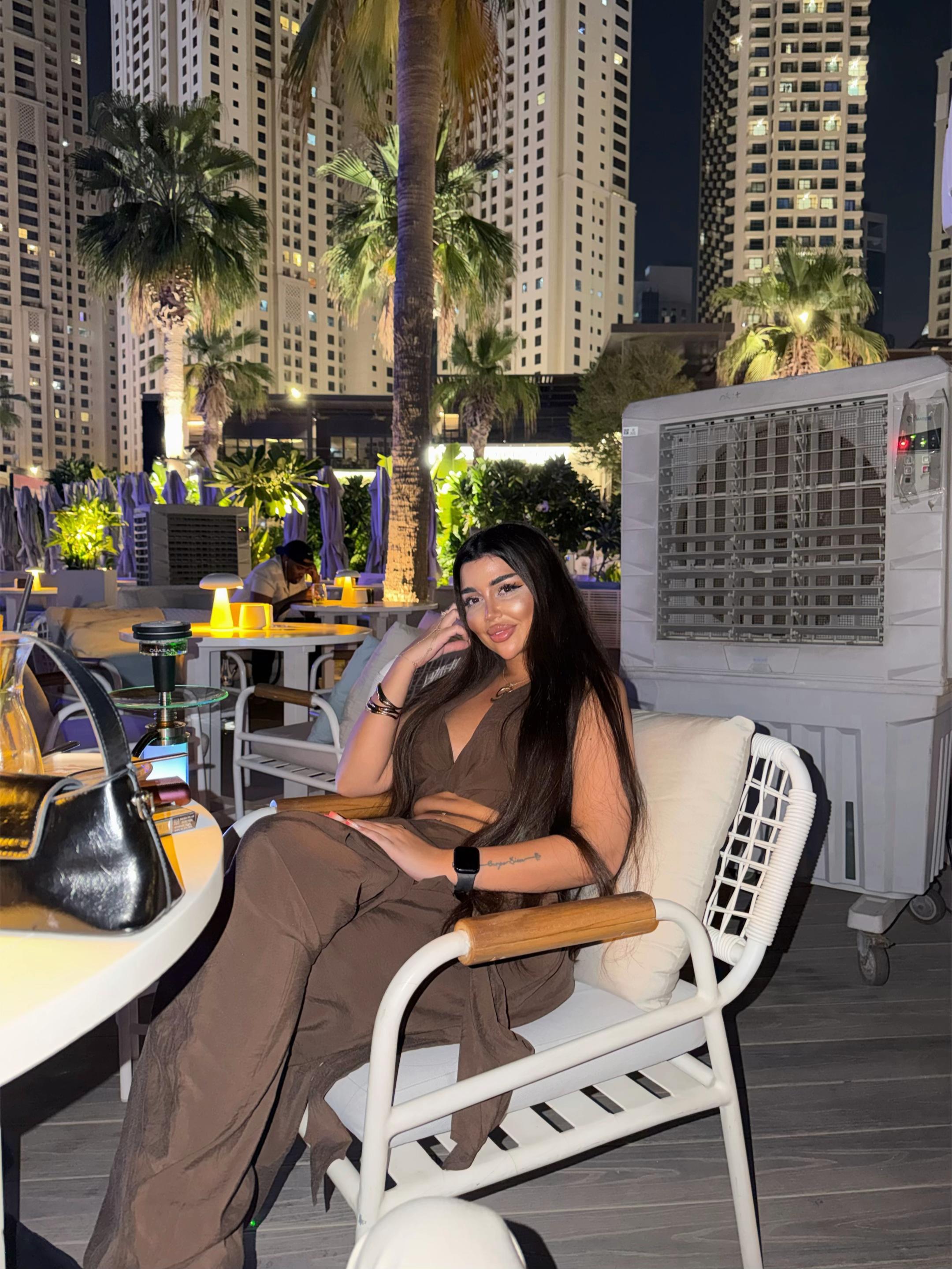 @Qara qiz049🖤