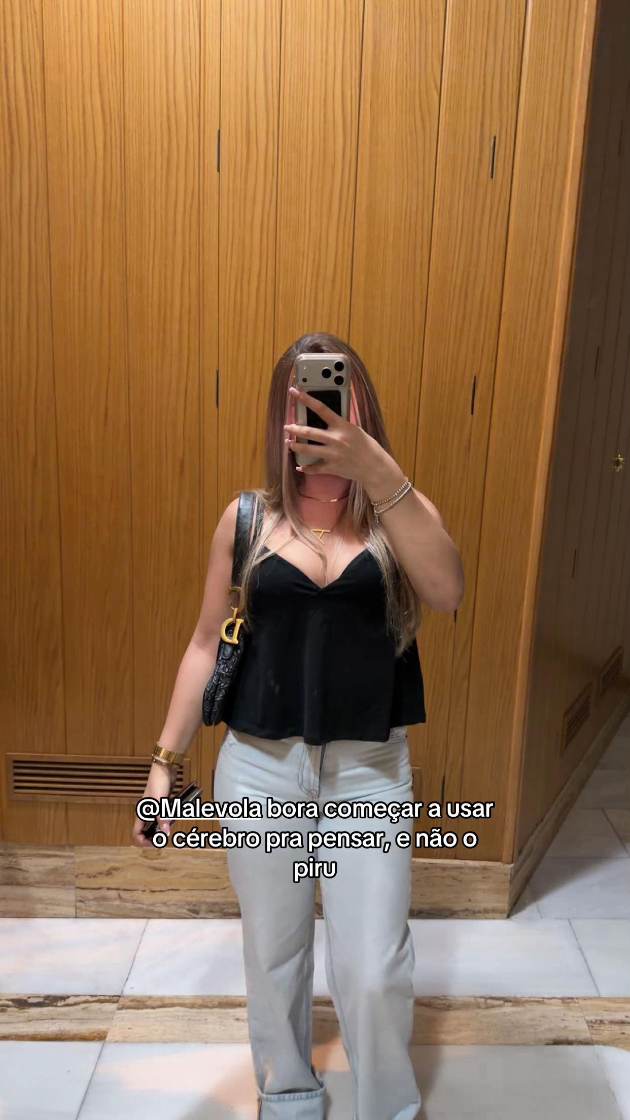 @Ariana