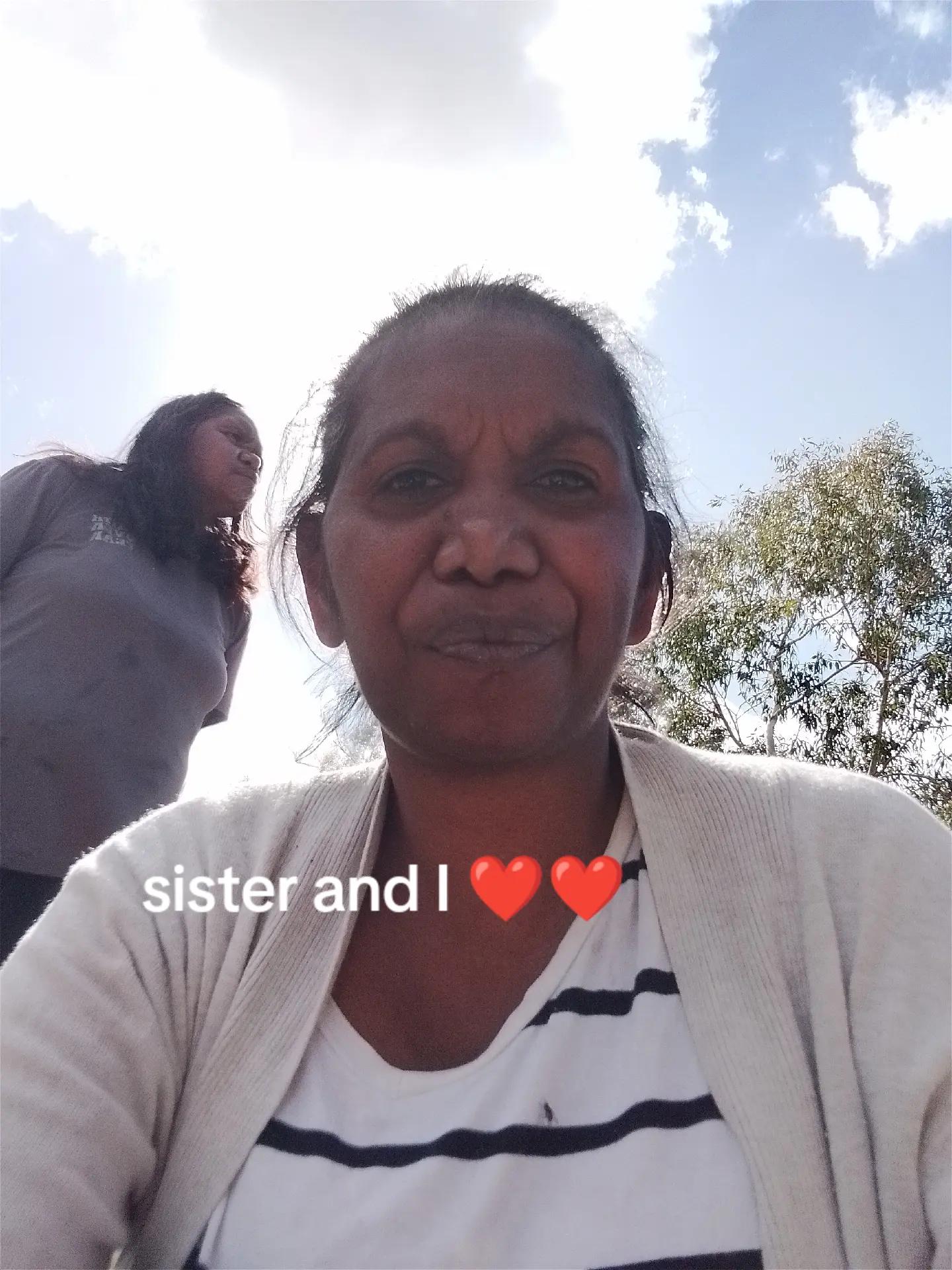 @Twanee ❤️💛🖤