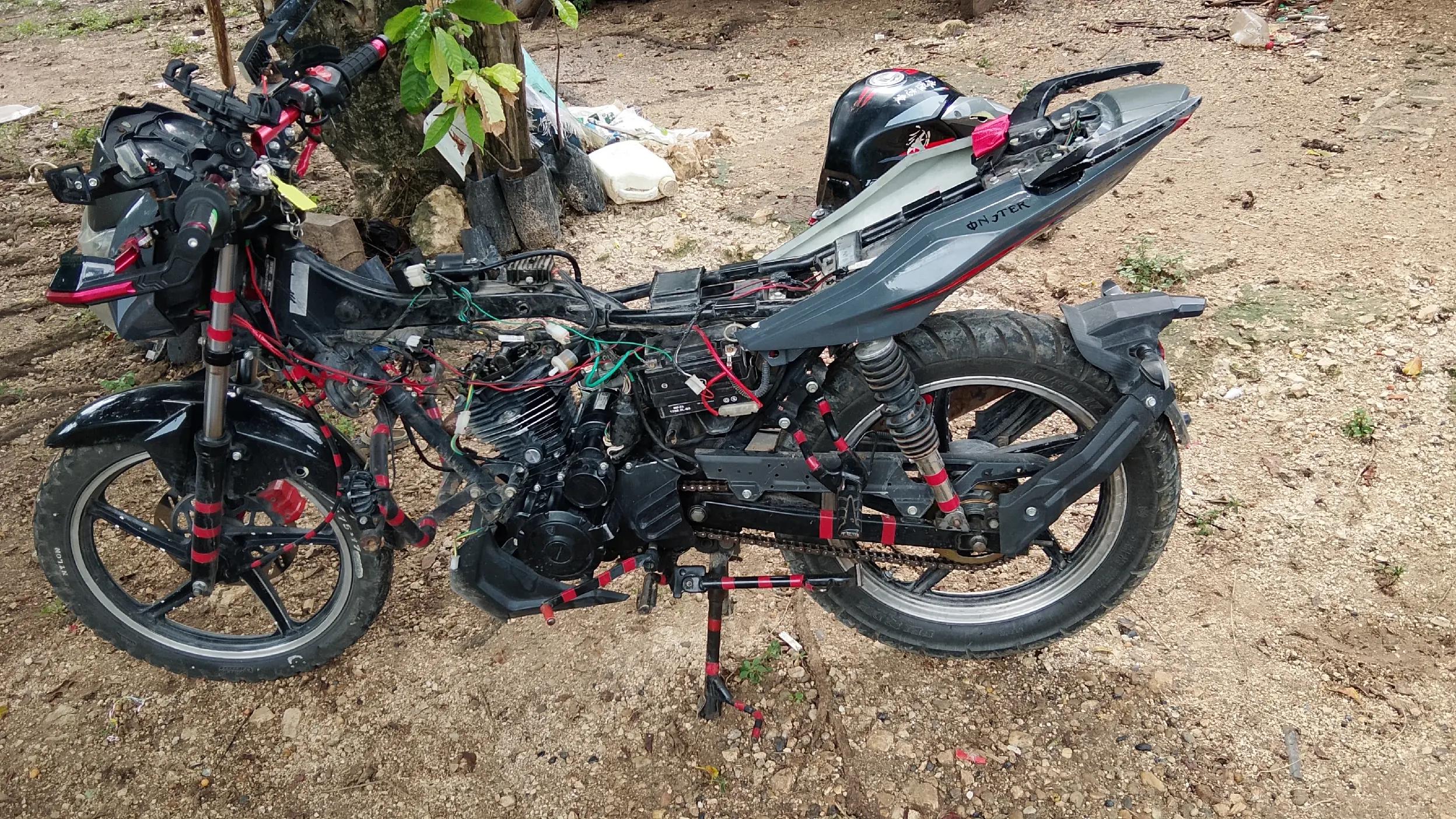 @el de la z 125 โ ๏ธ๐ป๐