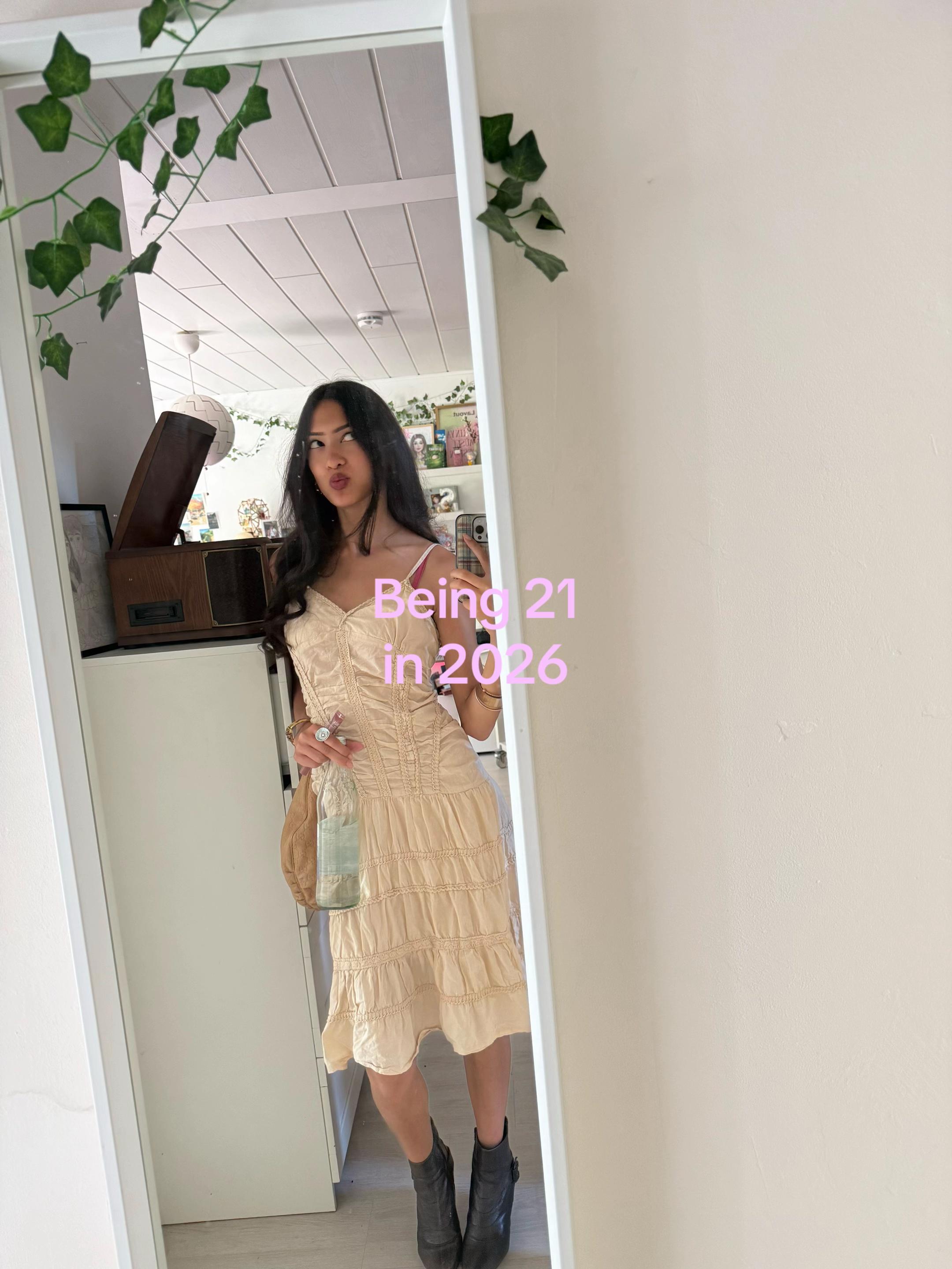@SIRINYA