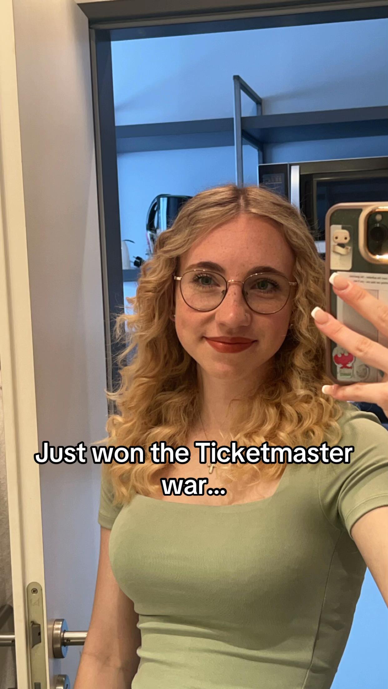 @•Lena•