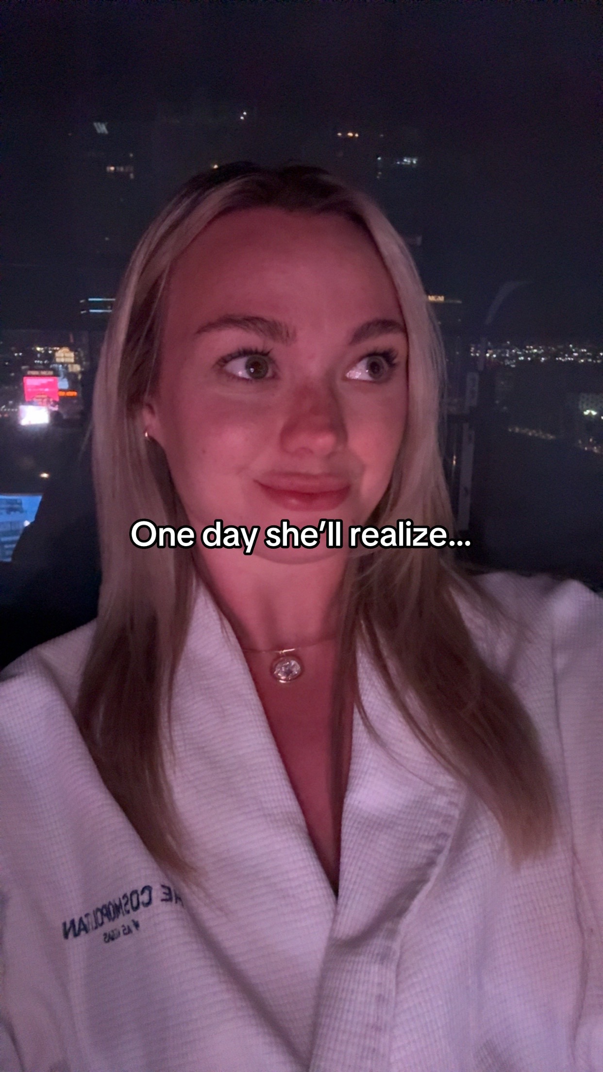 @blondeafterdarkk