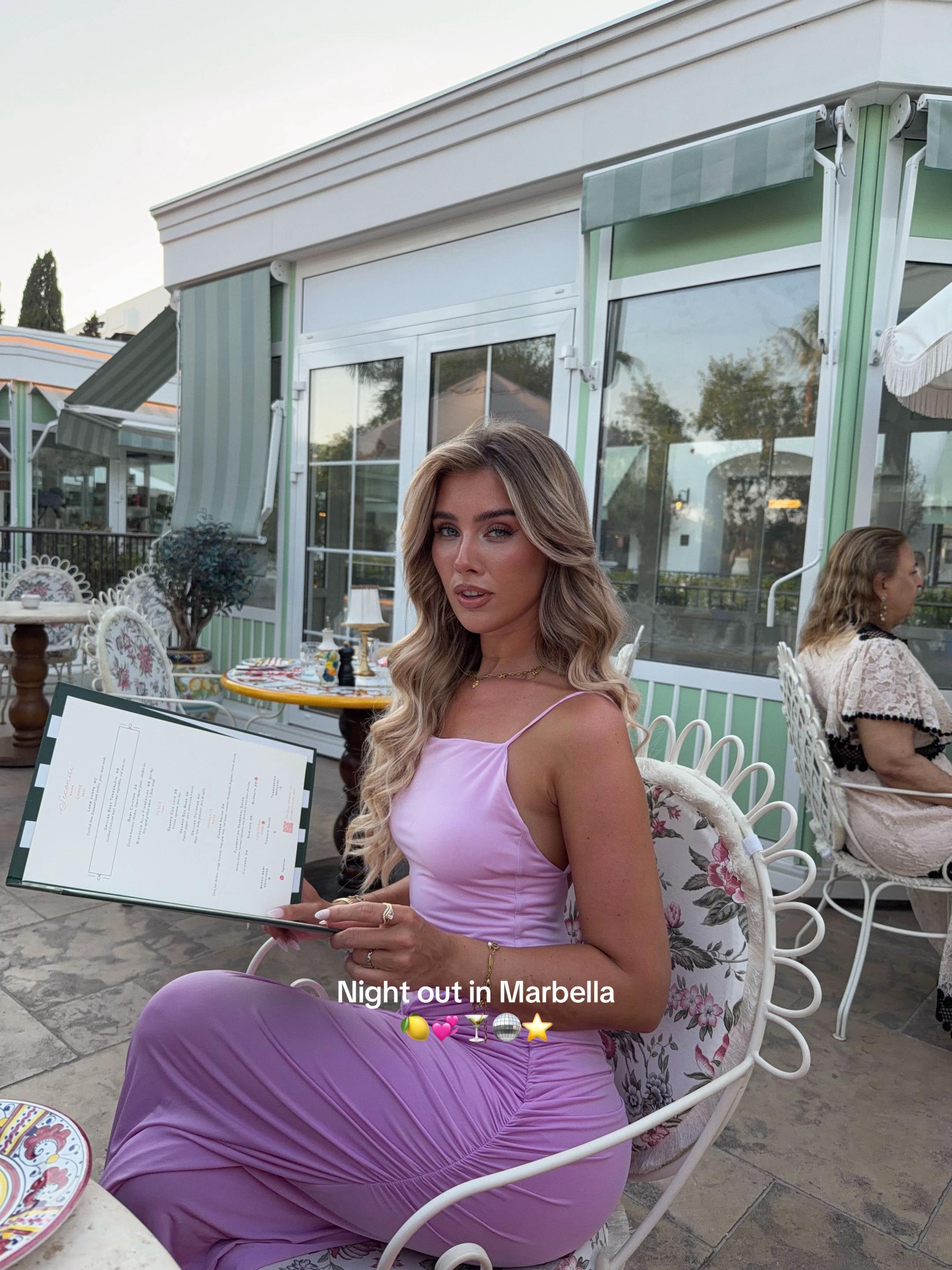 @Lauralarosee