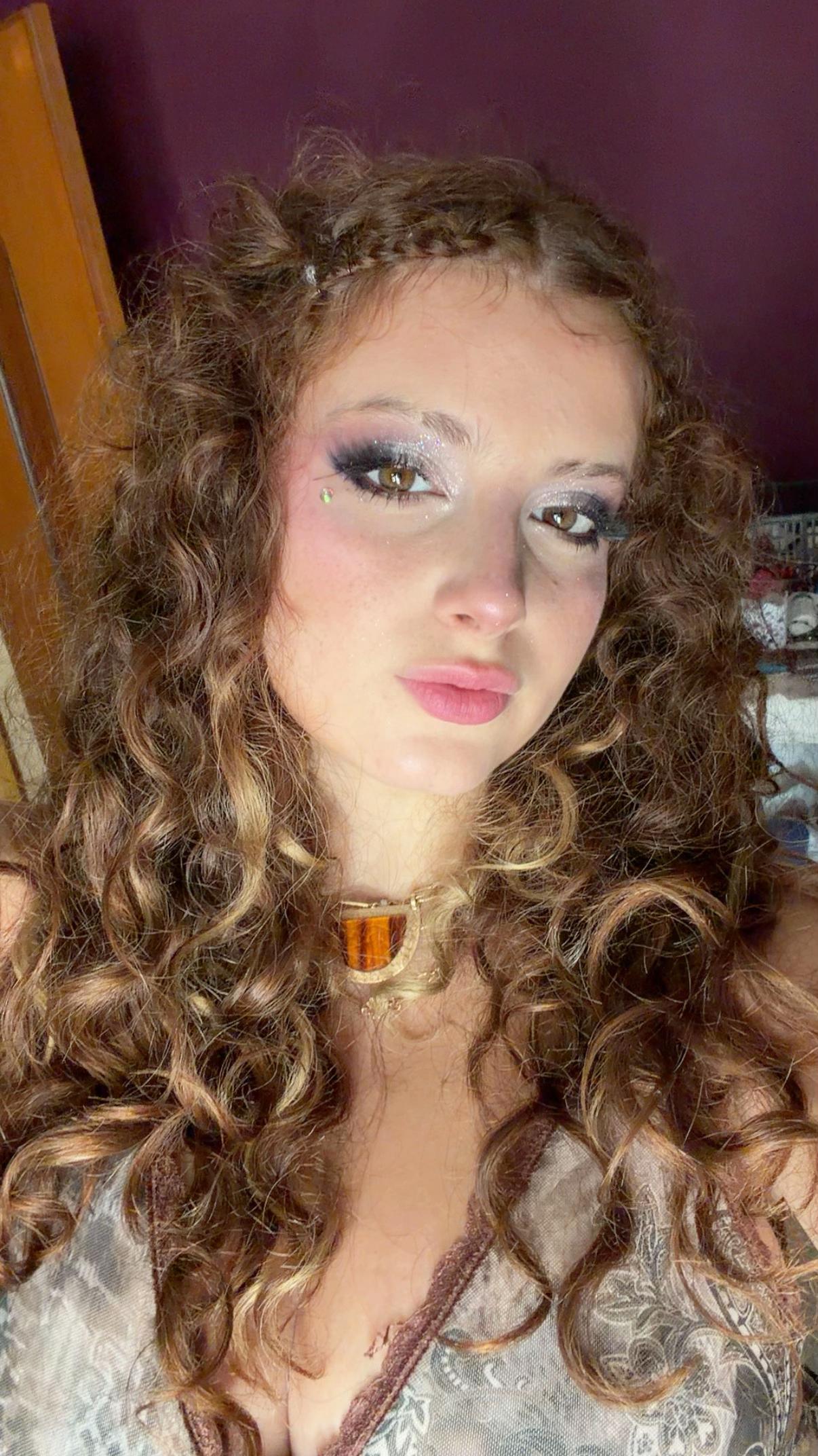 @; fia 🍥