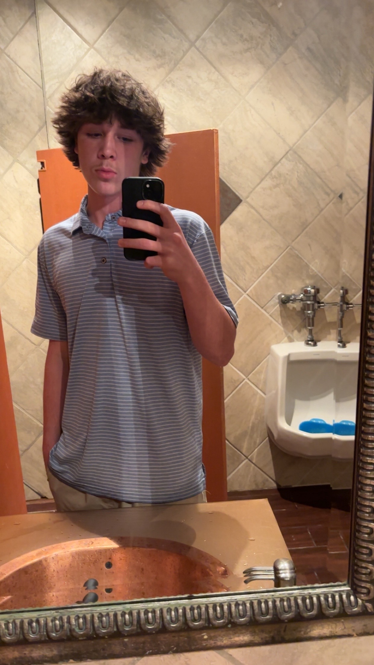 @.connorfox