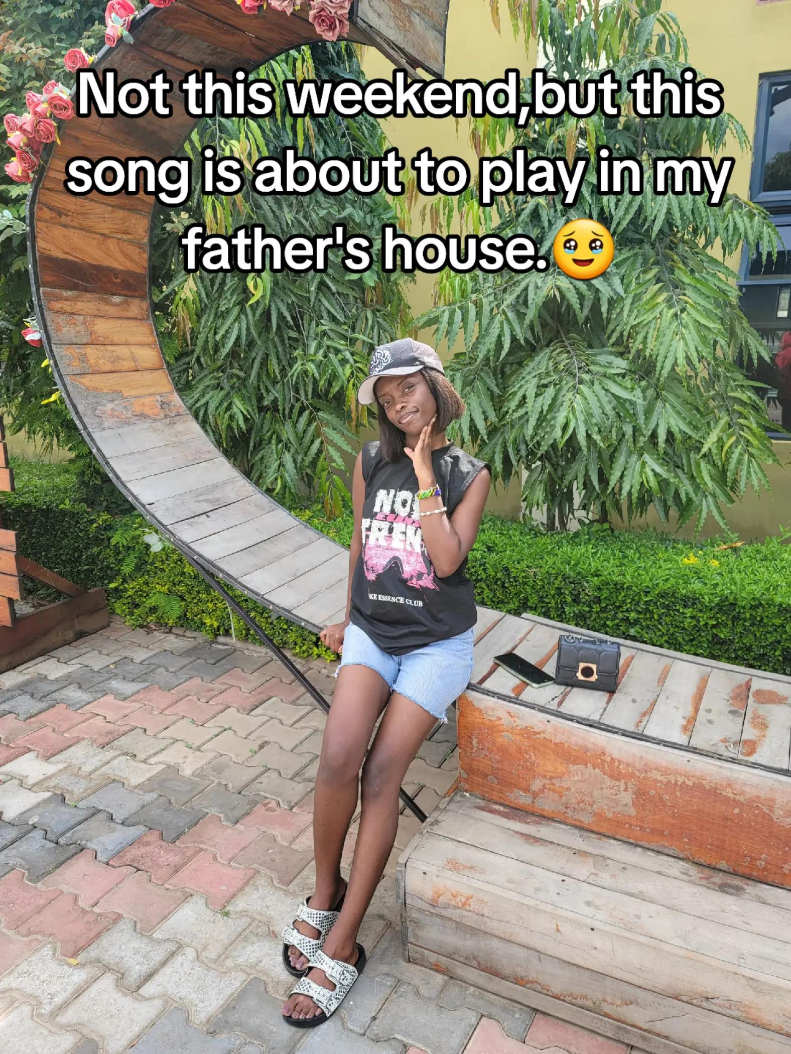 @<<TINA.🤍🌹🏴☠️>>