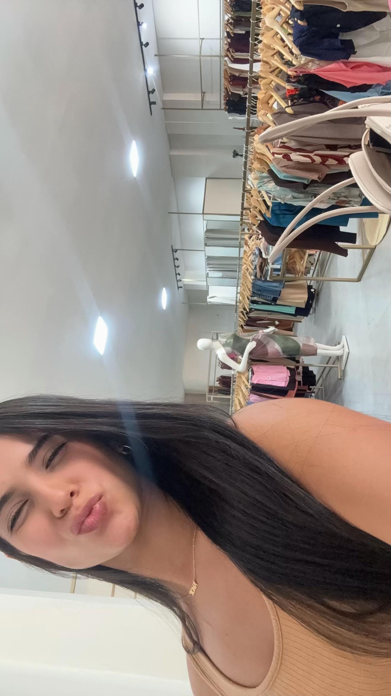 @Lay