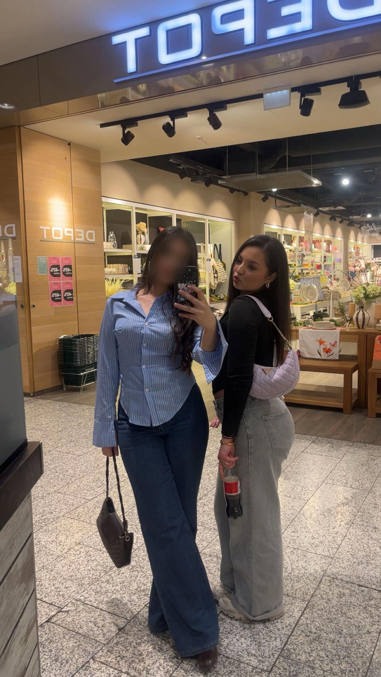 @lar1ssaaba