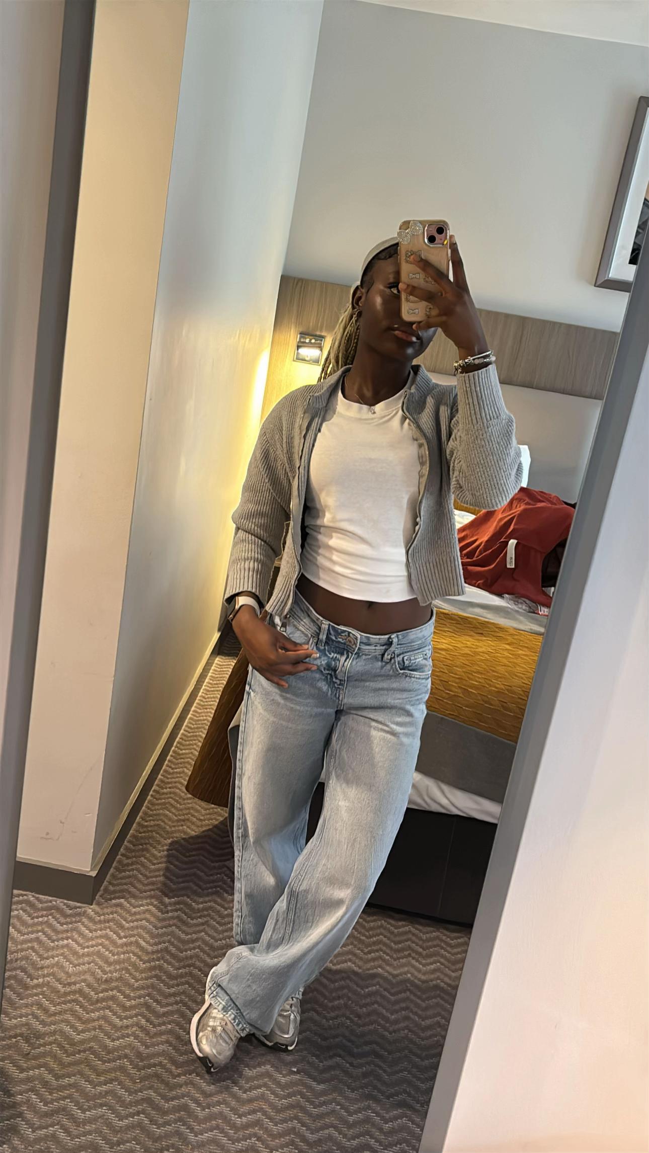 @1kt 👱🏿&zwj;♀️💖😇🍒