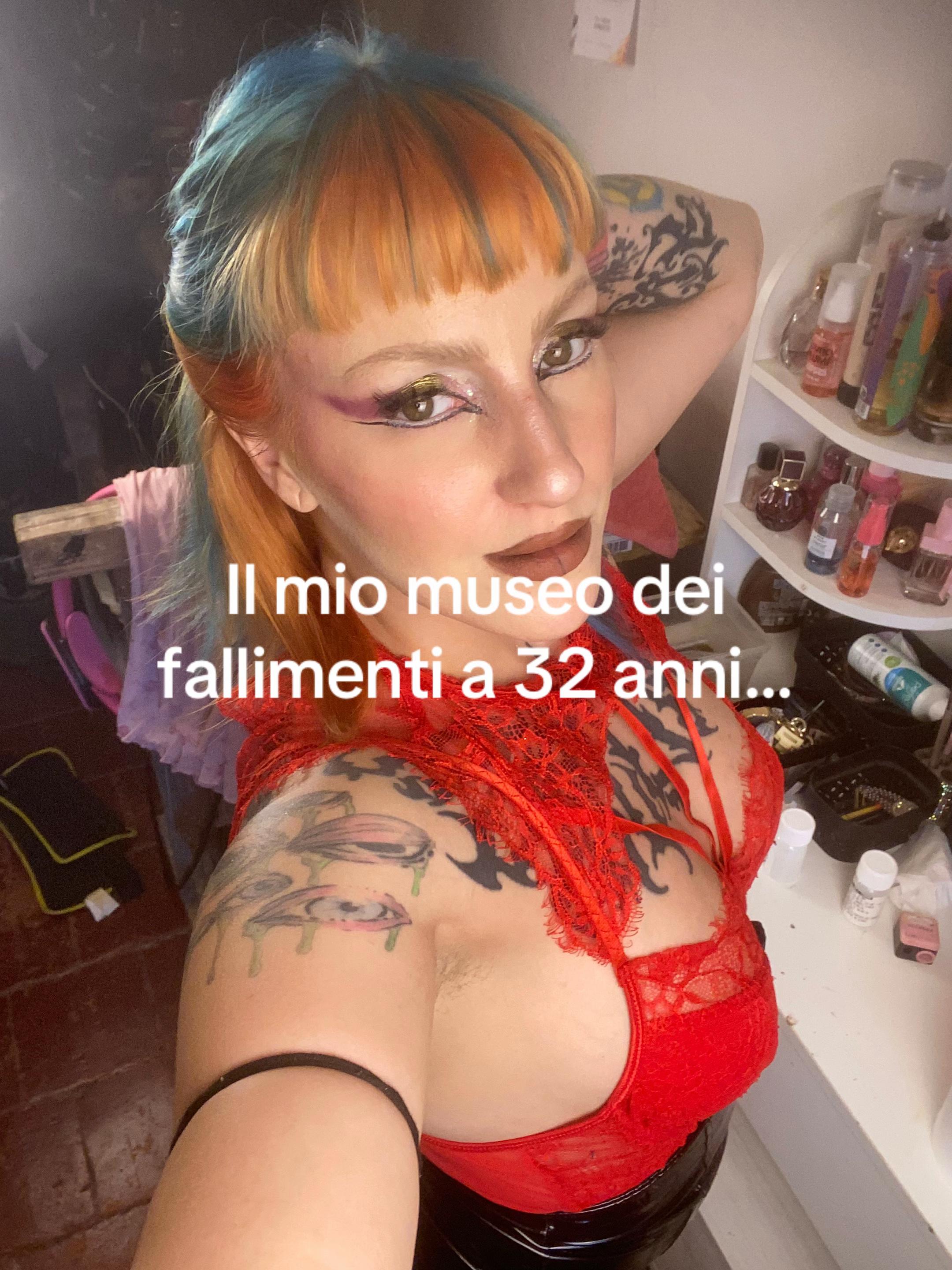 @Velenosa 👠🦂