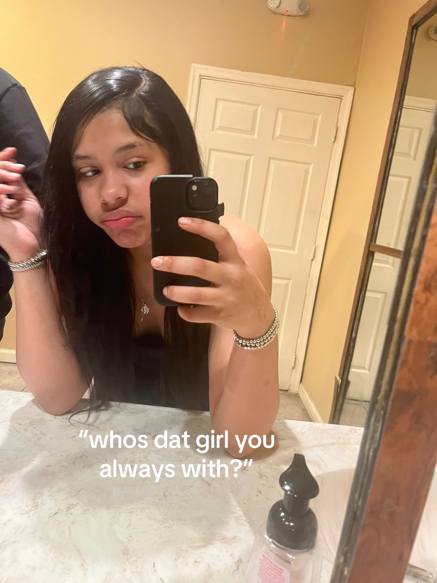 @ayanna_.rae