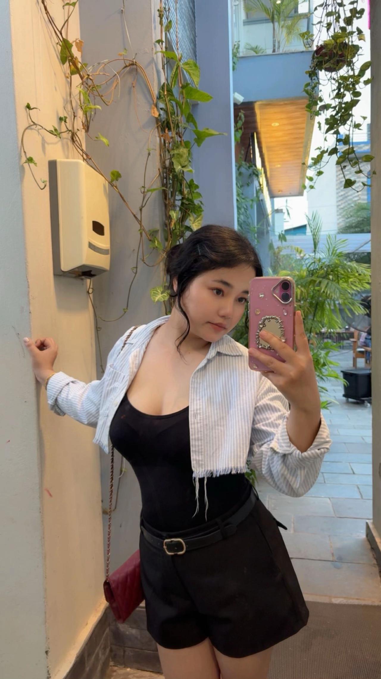 @🦢