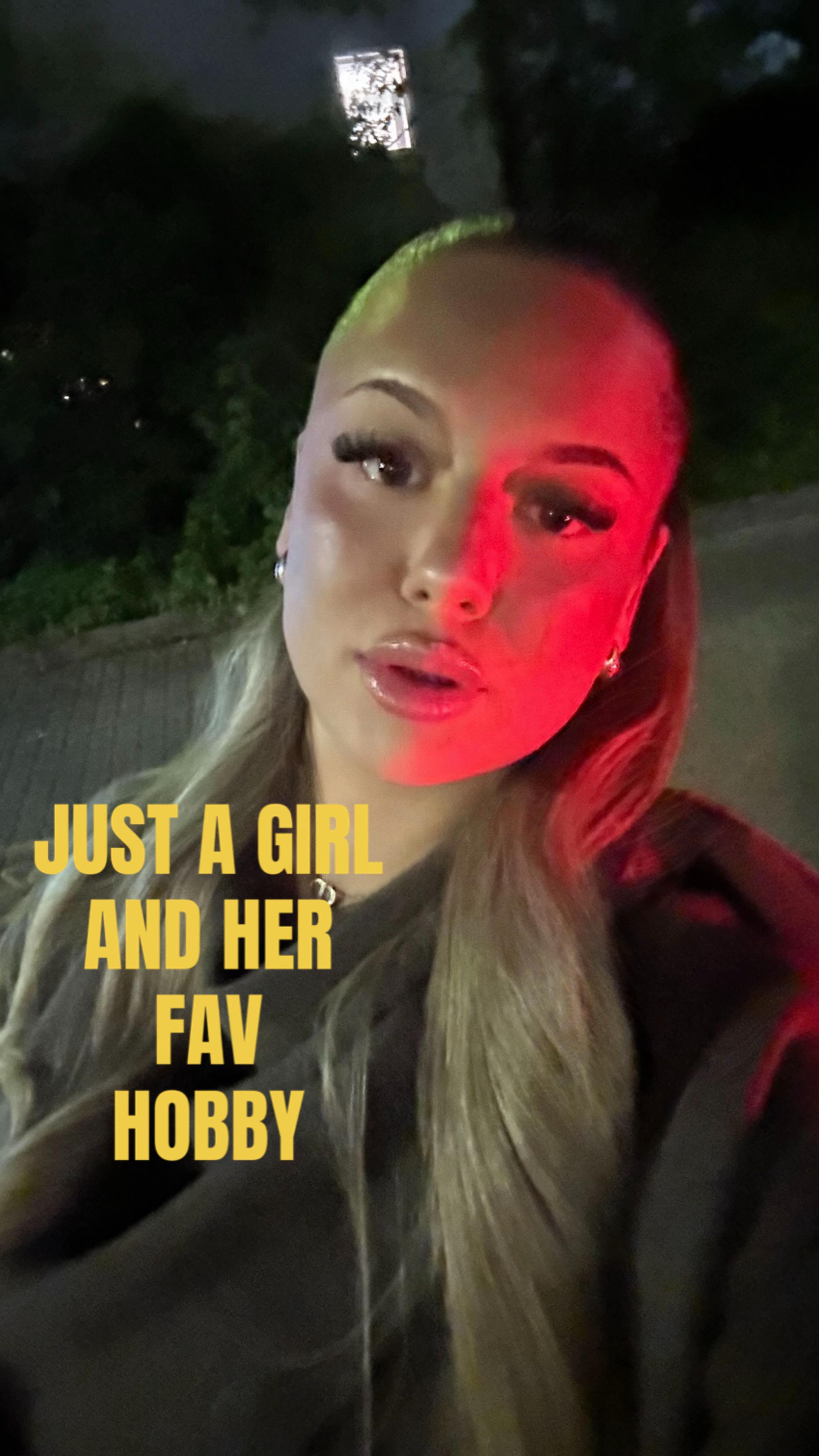 @🐰