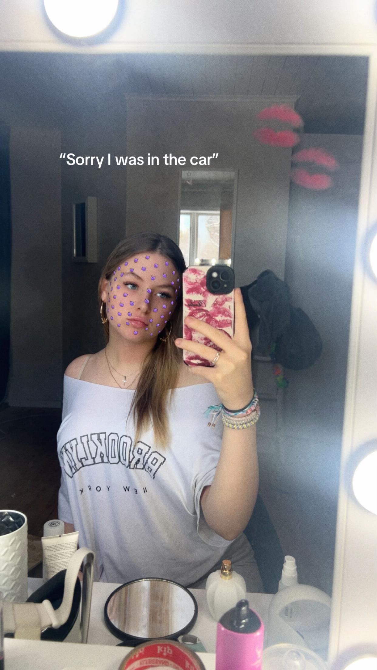 @𝒞𝒽𝒶𝓇.